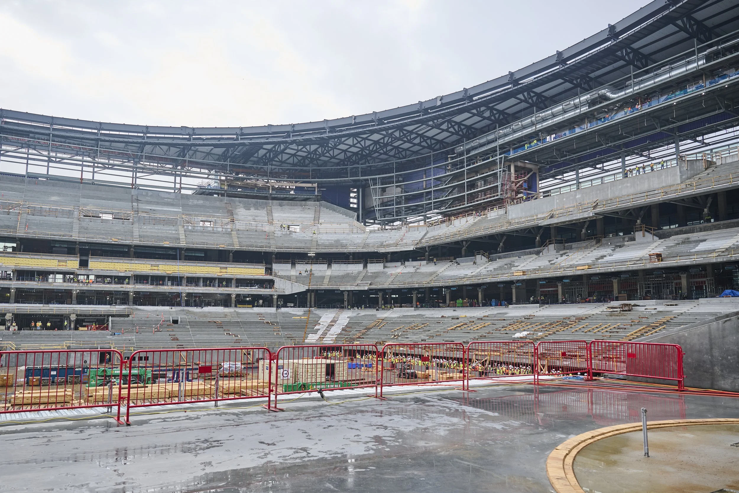 2025.11.21 New Nissan Stadium Steel Topping Out_771.jpg