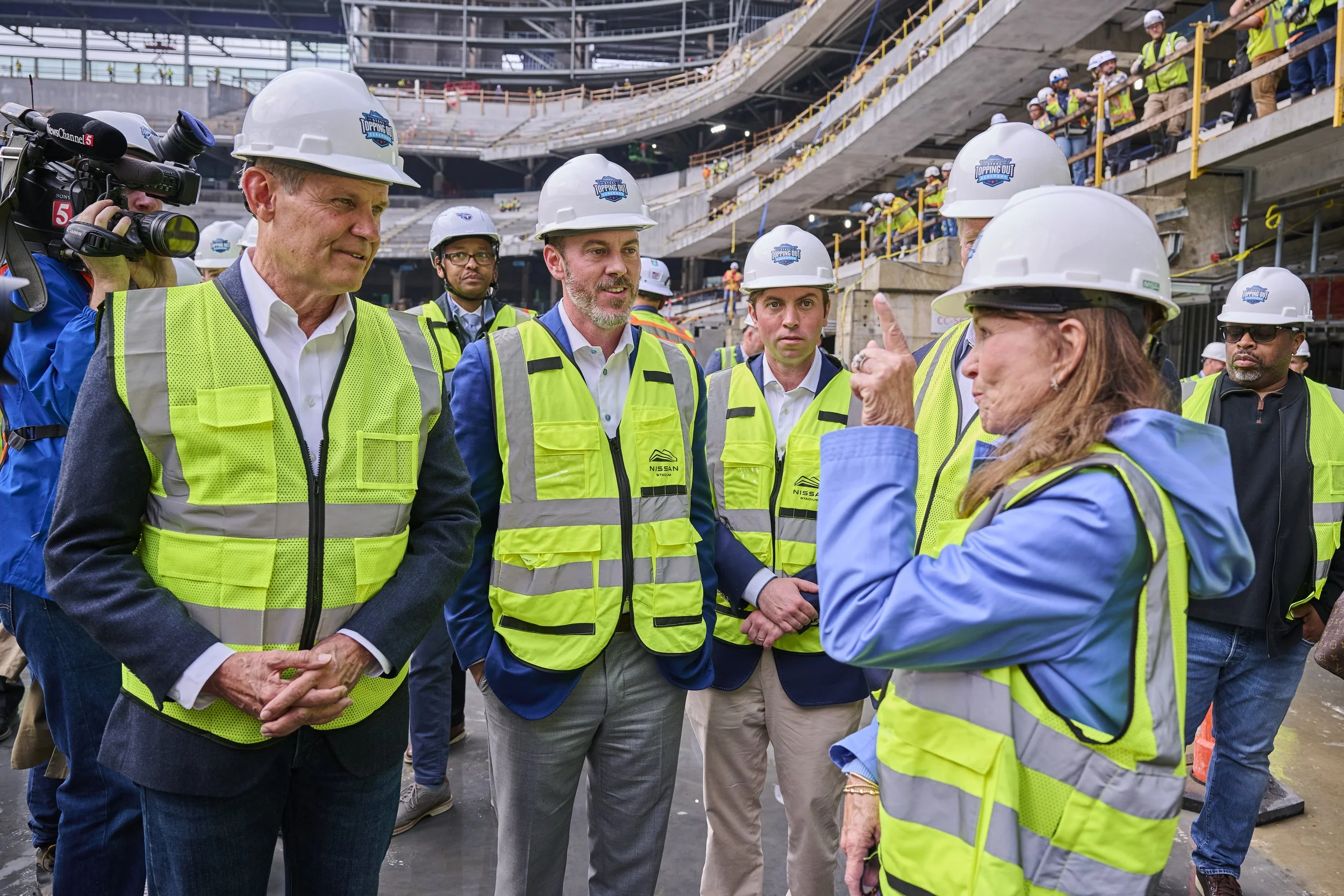 2025.11.21 New Nissan Stadium Steel Topping Out_827.jpg