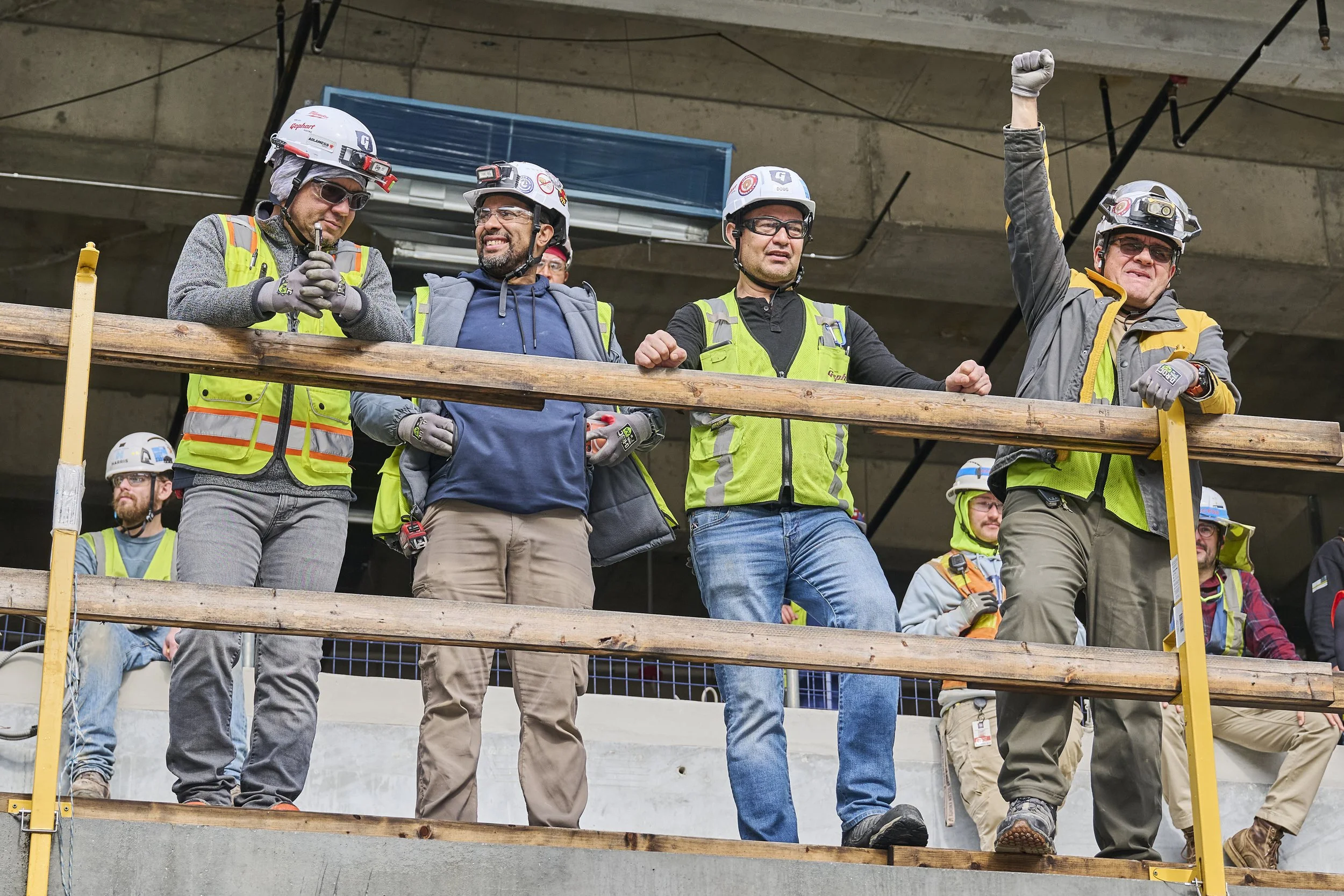 2025.11.21 New Nissan Stadium Steel Topping Out_979.jpg