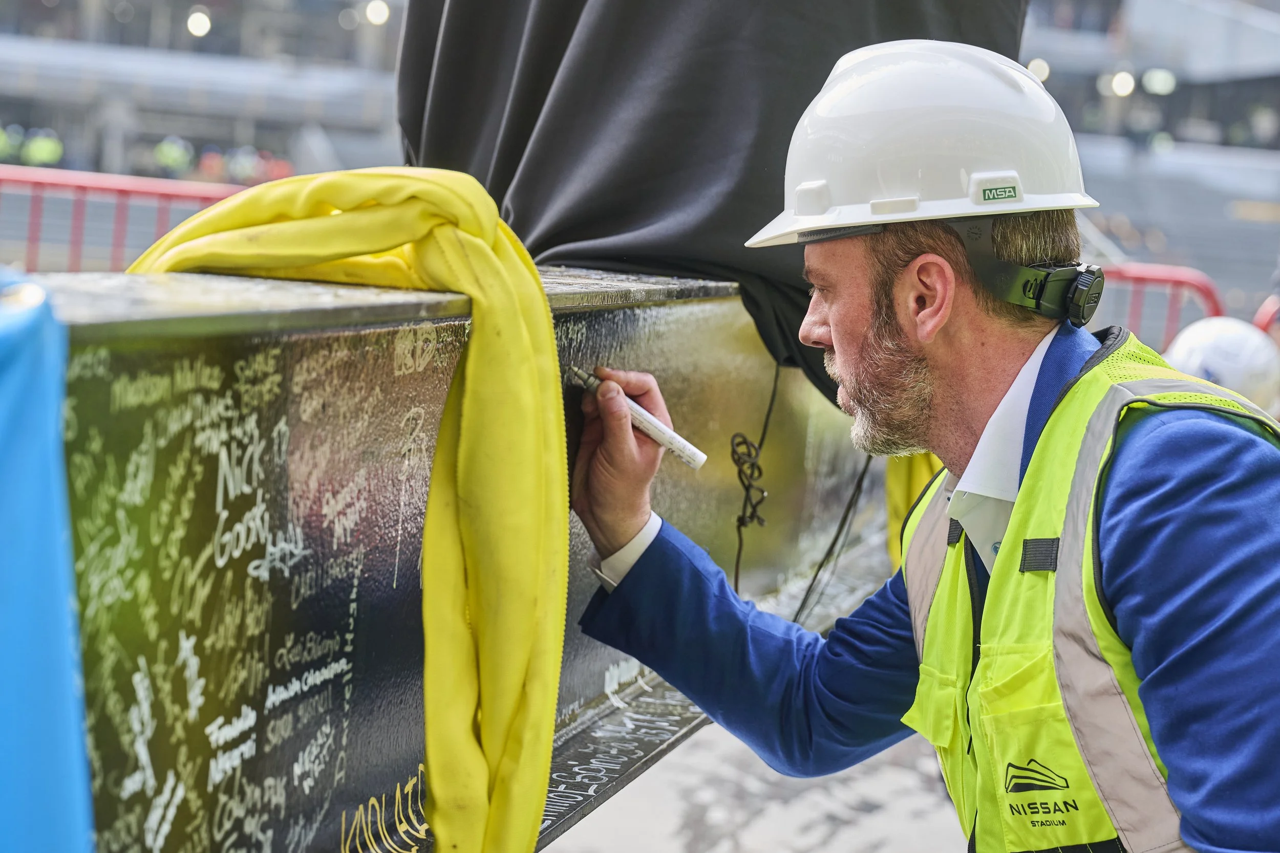 2025.11.21 New Nissan Stadium Steel Topping Out_1055.jpg