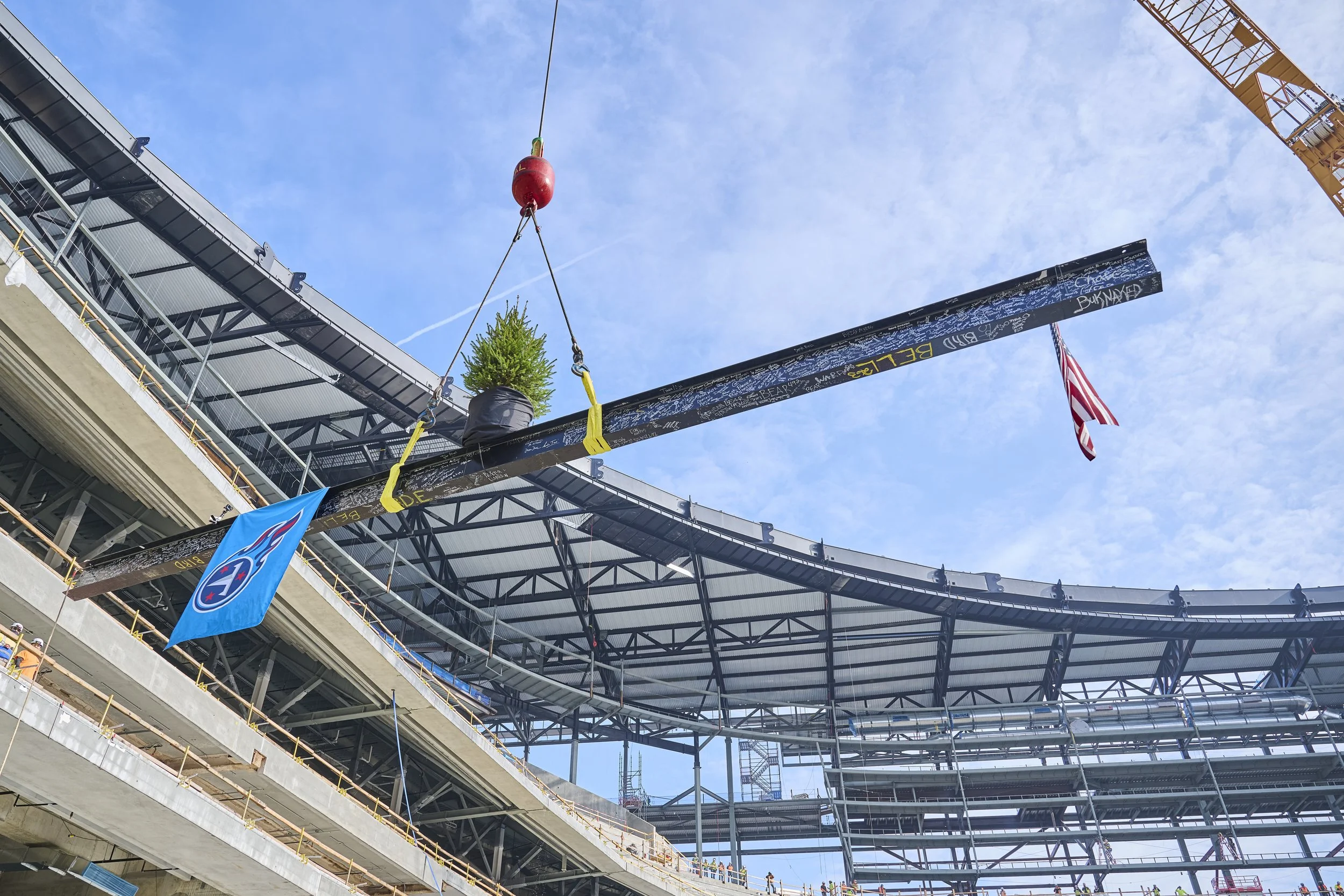 2025.11.21 New Nissan Stadium Steel Topping Out_1170.jpg