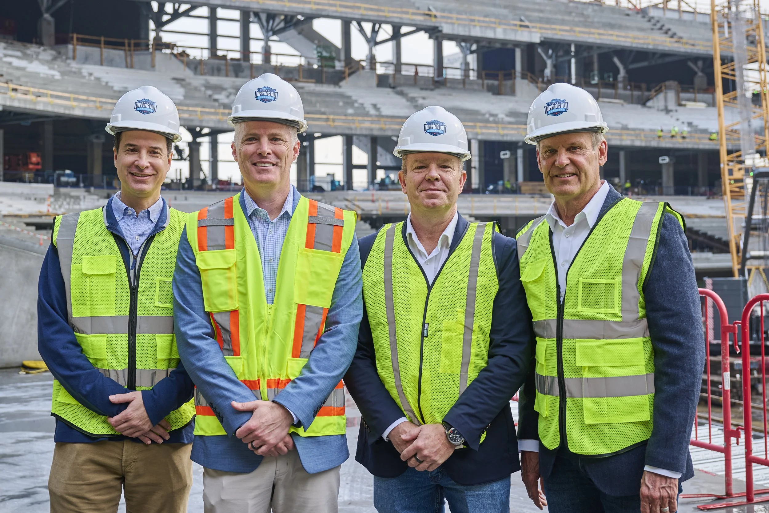 2025.11.21 New Nissan Stadium Steel Topping Out_1275.jpg