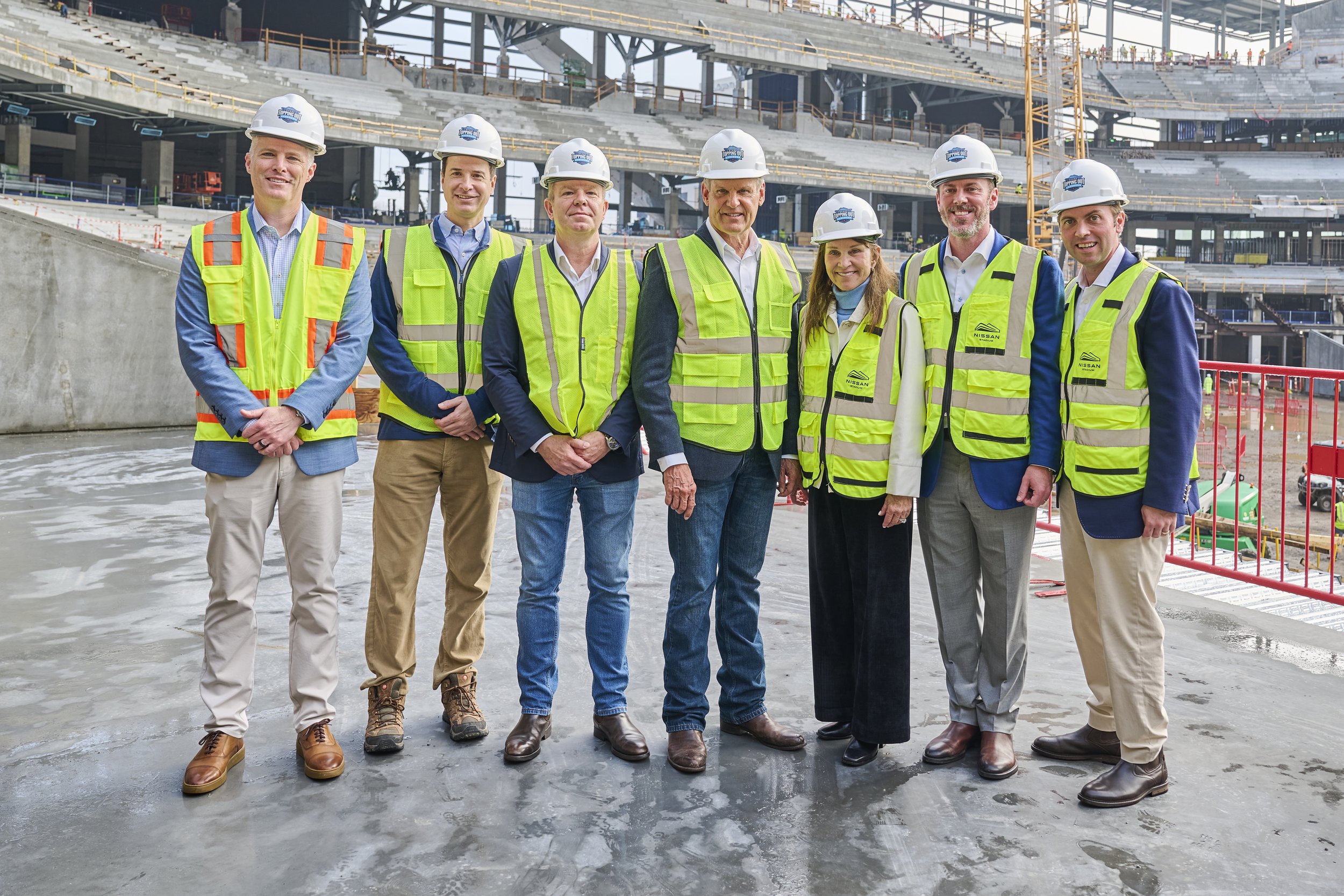 2025.11.21 New Nissan Stadium Steel Topping Out_1306.jpg