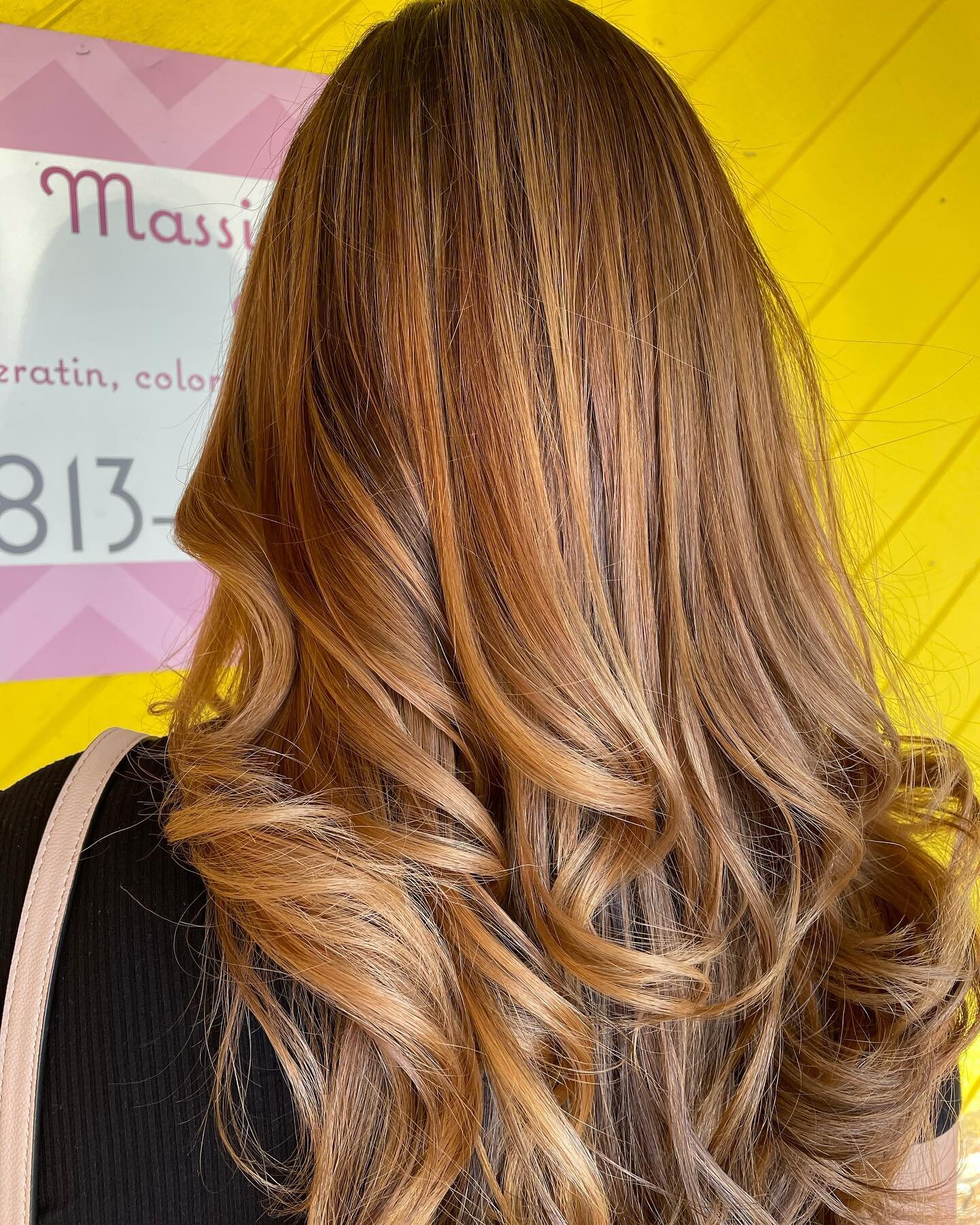 This balayage give me all the good moods call or text 813-898-3705 to schedule your appointment 

#balayage #highlights