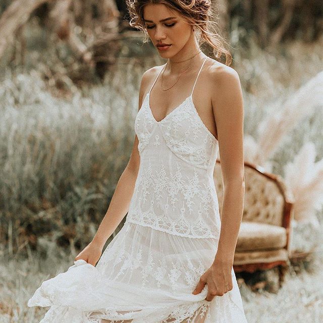 This is the most #romantic boho wedding dress that every #bride will want! #celladesigns #inspiration #bridaljewelry #madeinla #oneofakind