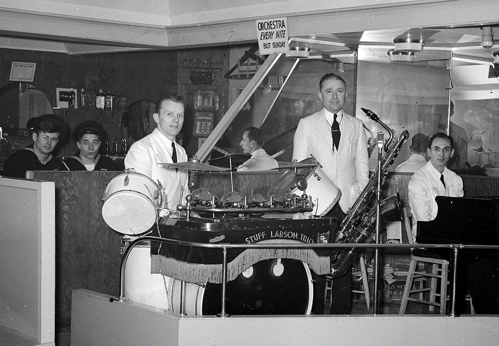 Stuff Larson Trio, Don Maxwell Drummer, Singer web.jpg