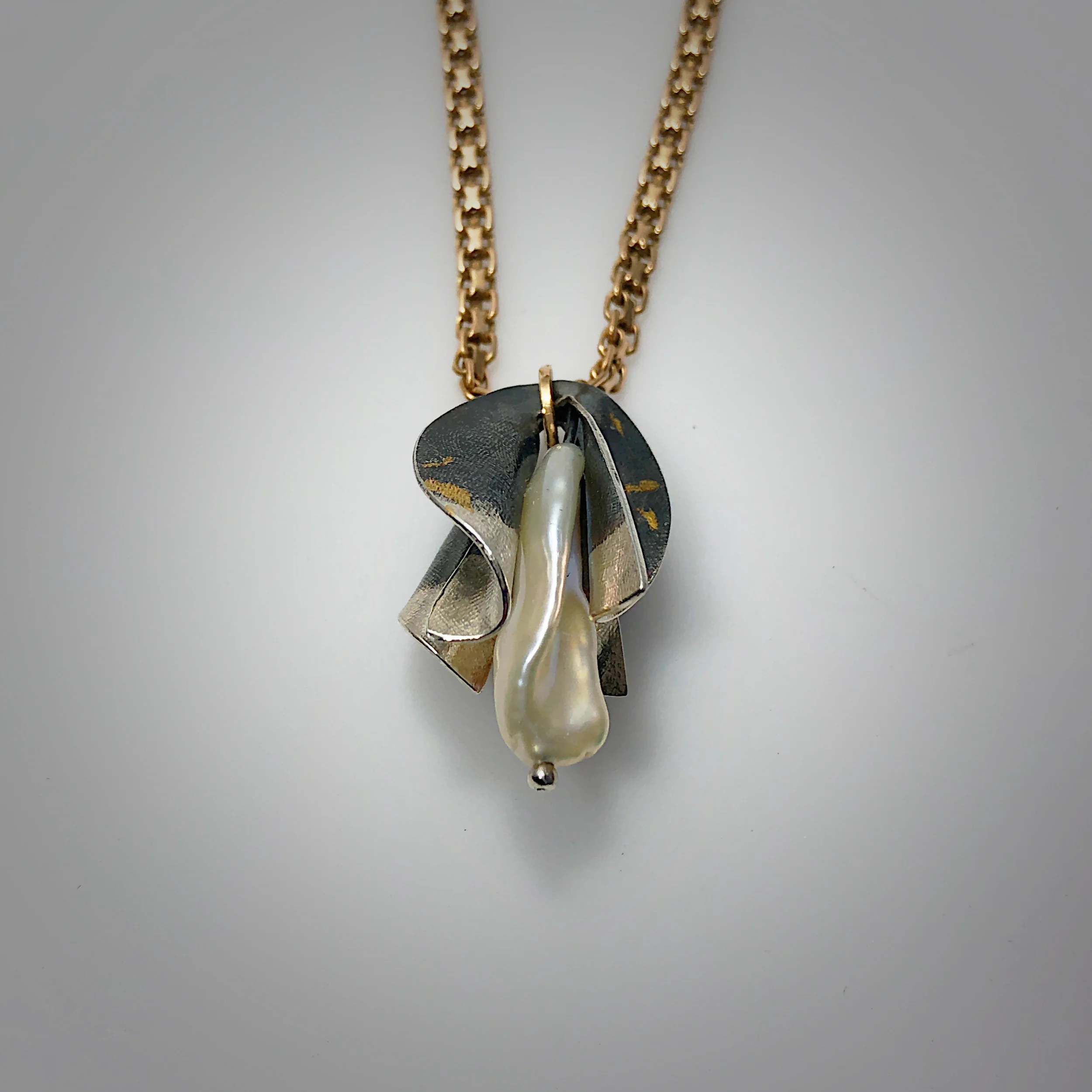 NEW! Fuchsia Pendant