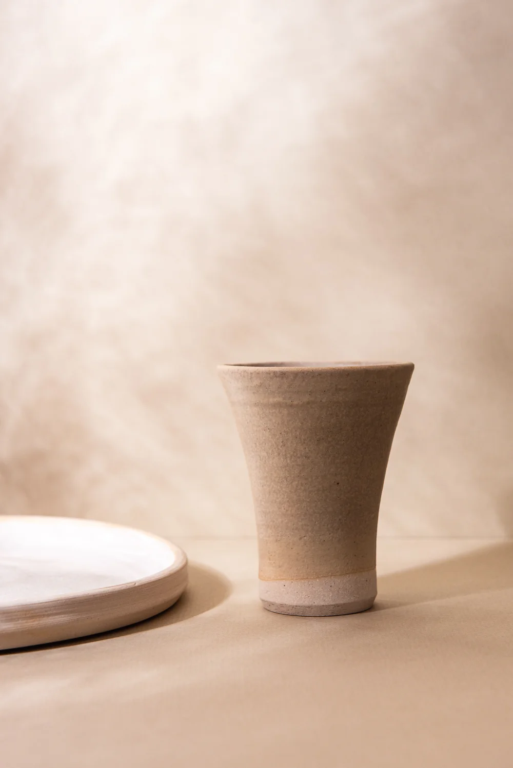 Handmade Ceramic Tumbler Plate Product Photography