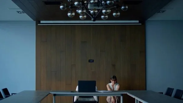 The Hidden Cost of Wide Spans of Control