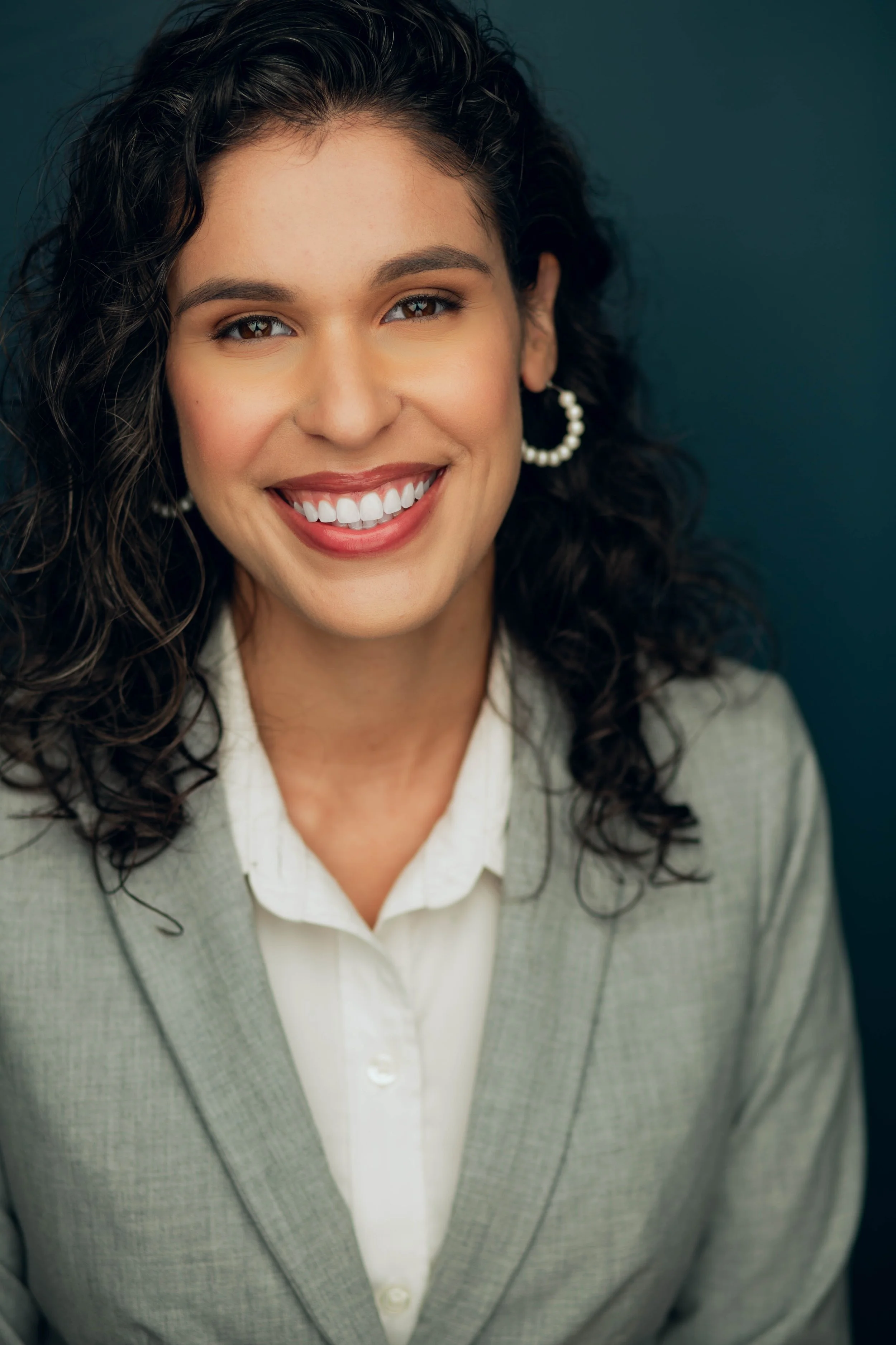 Juliet Rosa Headshot & Resume 