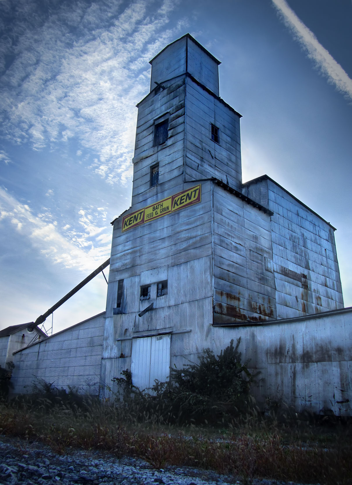 Bath Indiana mill - photo by Ron Hautau.jpg