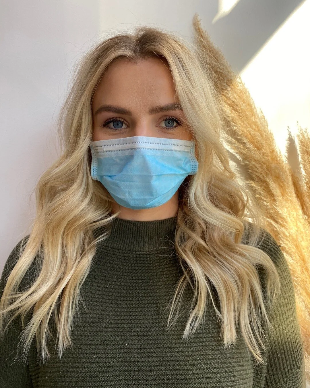 Blonde hair 👱🏼&zwj;♀️ blue eyes 👀 💙⠀⠀⠀⠀⠀⠀⠀⠀⠀
.⠀⠀⠀⠀⠀⠀⠀⠀⠀
.⠀⠀⠀⠀⠀⠀⠀⠀⠀
.⠀⠀⠀⠀⠀⠀⠀⠀⠀
.⠀⠀⠀⠀⠀⠀⠀⠀⠀
 #melbounehairblogger #melbournehairdresser #bendigohairdresser #stylistssupportingstylists #bendigohairsalon #melbounrehairsalon #hairbesties #haircommunity #hairsquad #hairdressersofinstagram #womeninbusiness #bendigo #shoplocal #shopbendigo #businesschicksau #keepbendigobusy #victoriansalon #bendigoblonde #bendigosalon #bendigosmallbusniess #smallbusiness #bendigohair #explorebendigo #glossboss #doyoushadeseq