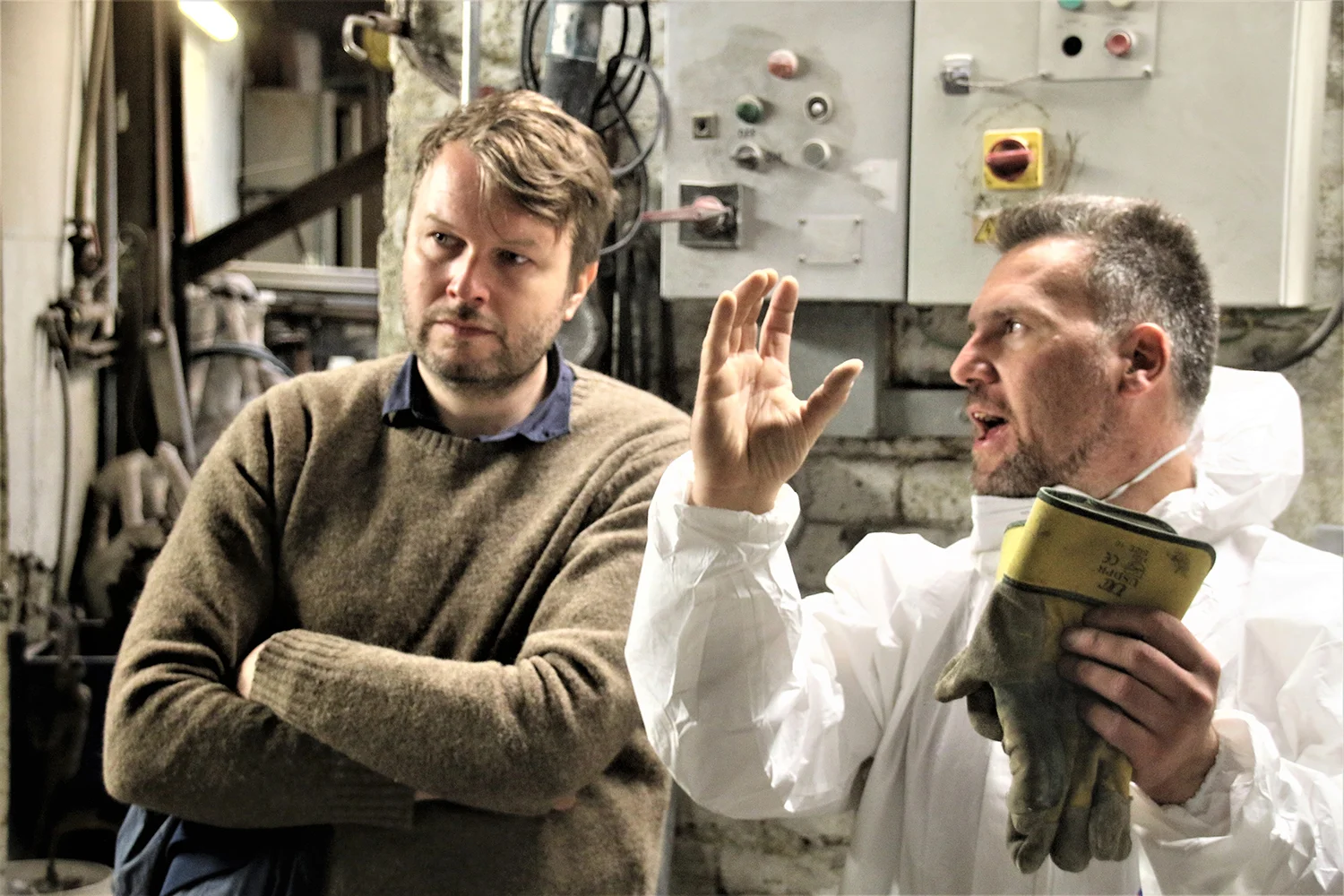At the workshop Bronze Age in London, overlooking the casting of the monument in occasion of Norwegian Air Ambulance 40th year anniversary. Photo: Erland Kroken Represented by Galleri Haaken: https://www.gallerihaaken.com CV
