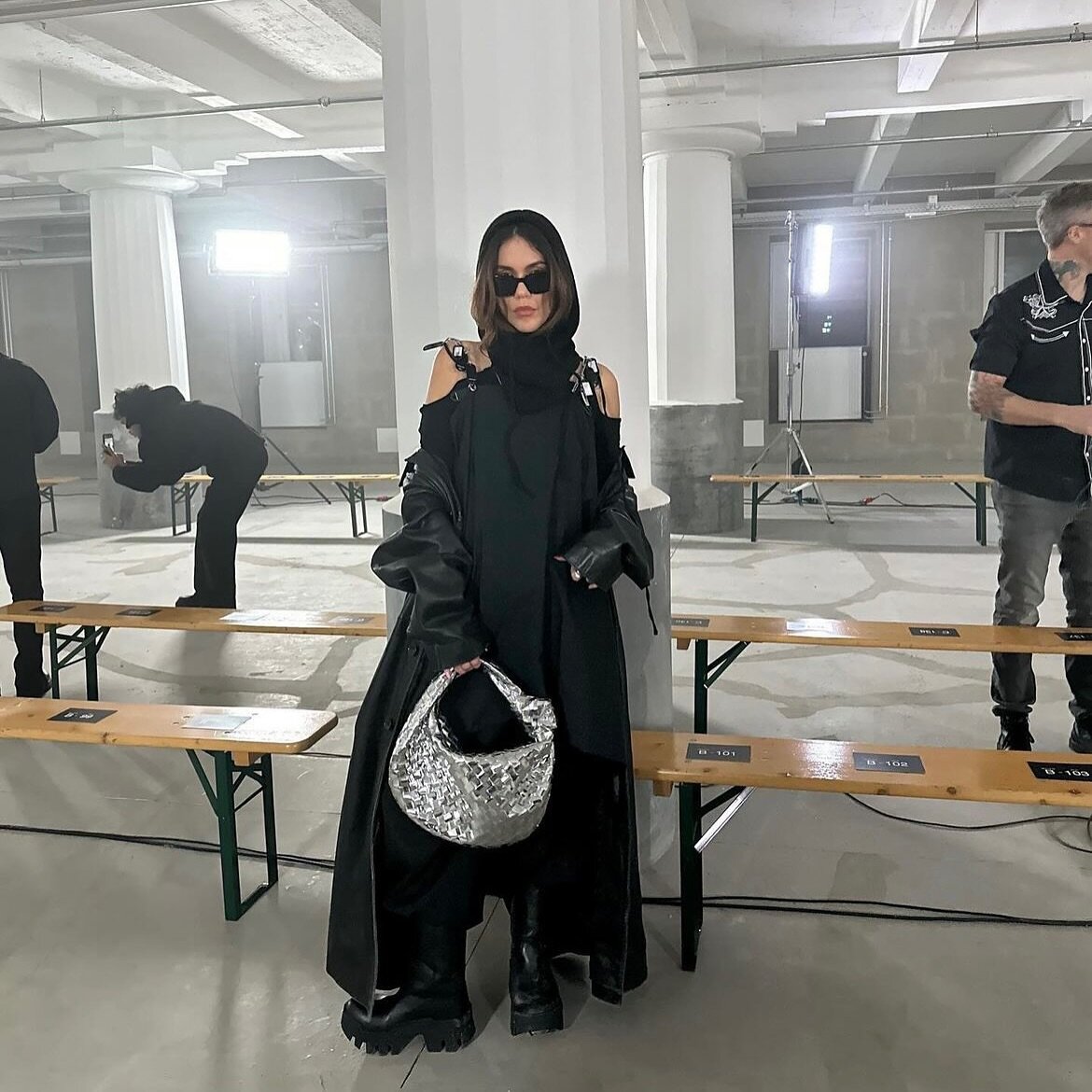 arv&reg; - @nadiaidder rockin&rsquo; our one-of-a-kind black poplin dress with chain straps embellished with numerous key hang tags during cphfw⛓️🖤

#arv #arvcopenhagen #sustainablefashion