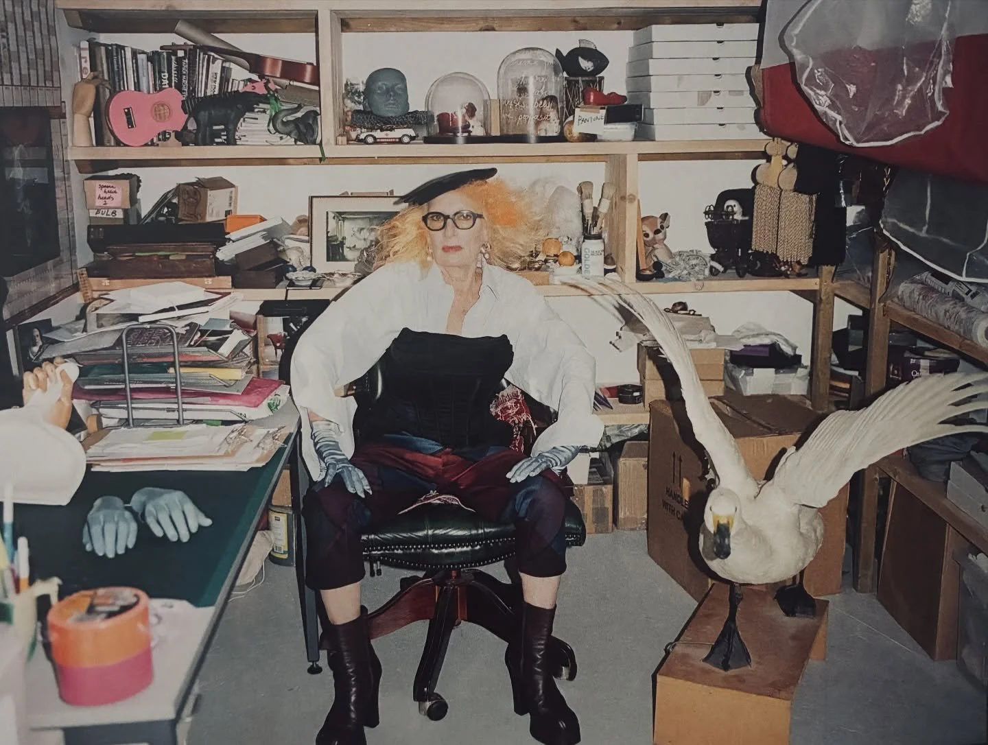 arv&reg; - black gin skin&trade; beret seen on @saunders_studio in &ldquo;future&rdquo;🖤

shot by @petra_kleis
hair &amp; mua @ayoeness
stylist @vibedabelsteen 

#arv #arvcopenhagen #sustainablefashion