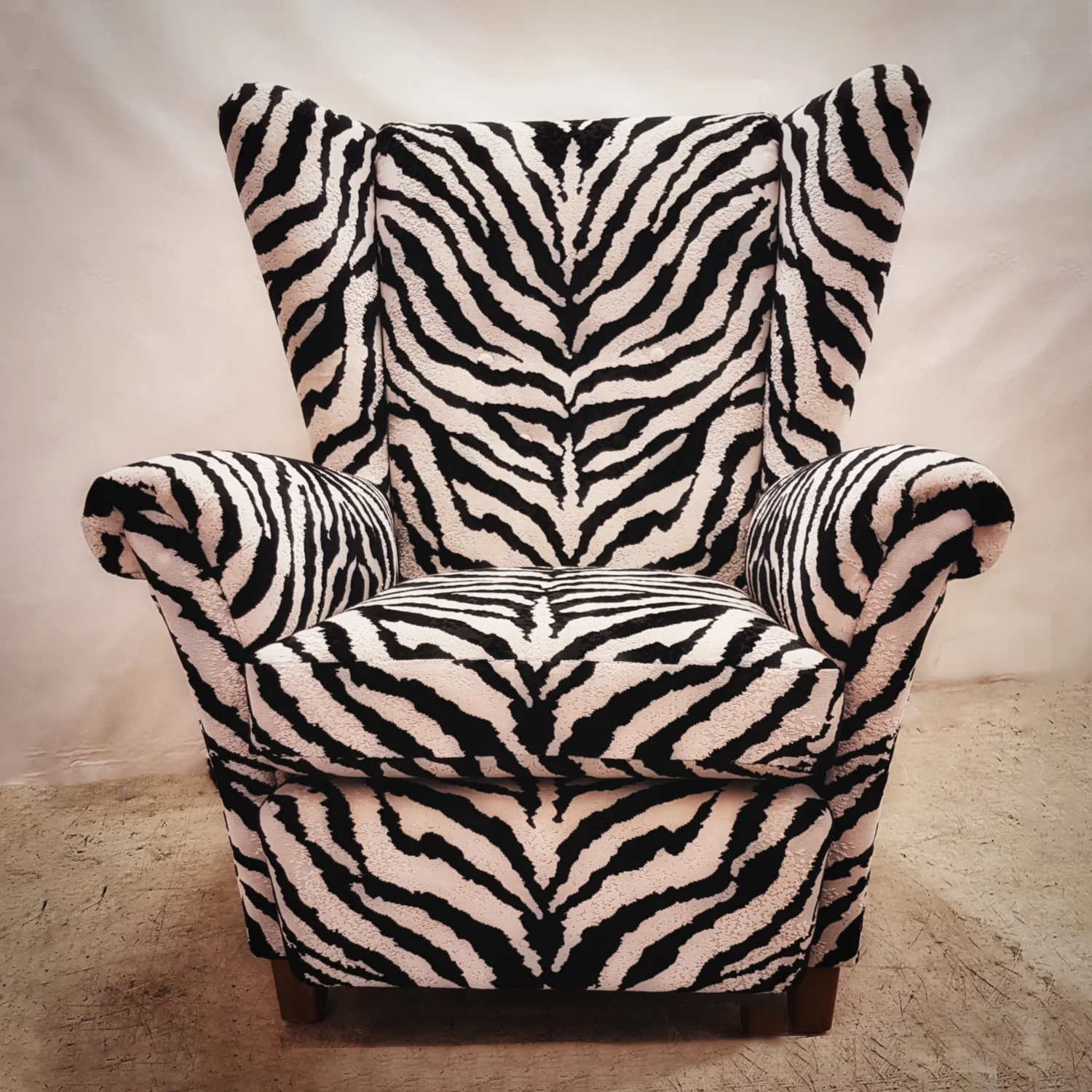 dux djursholm zebra 2.jpeg