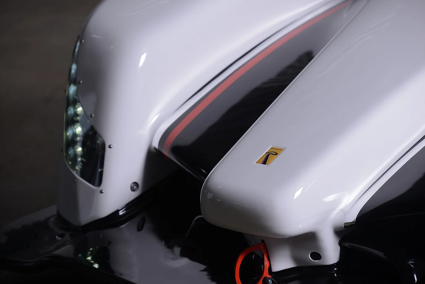 sr8_3.jpg