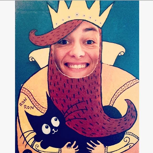 Hey les sudistes ! Si tu souhaites vite t'enlever cette image désagréable de la tête, vient nous voir en vrai avec @annesophieplat et @corine_vpe au salon Provence Prestige à Arles pour une dédicace pour #Leroiquipua