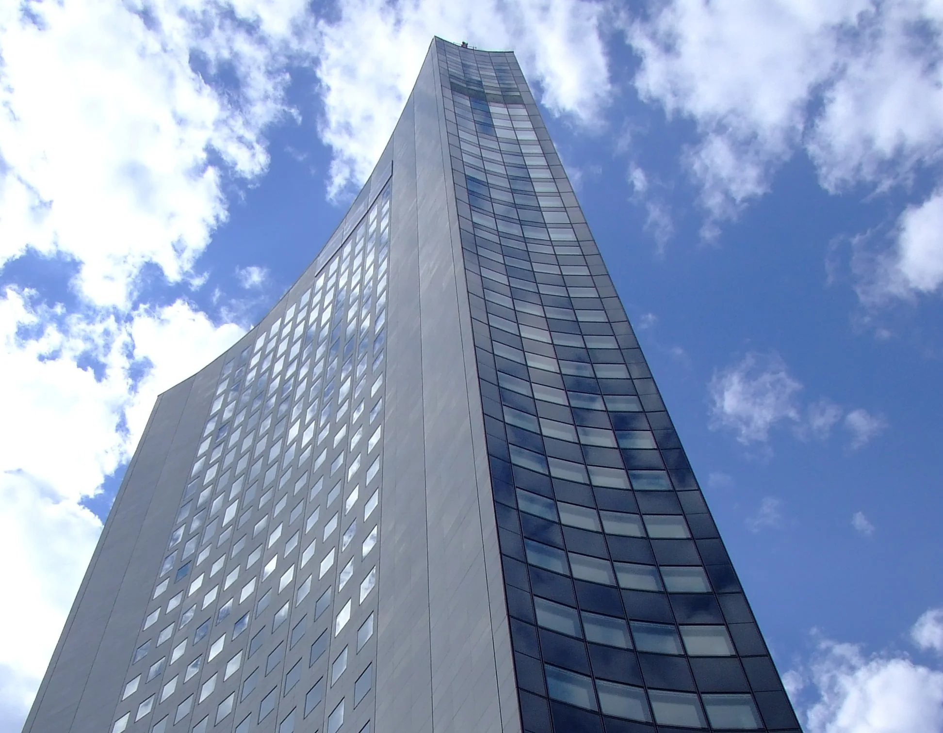 Citiyhochhaus_Leipzig.jpg