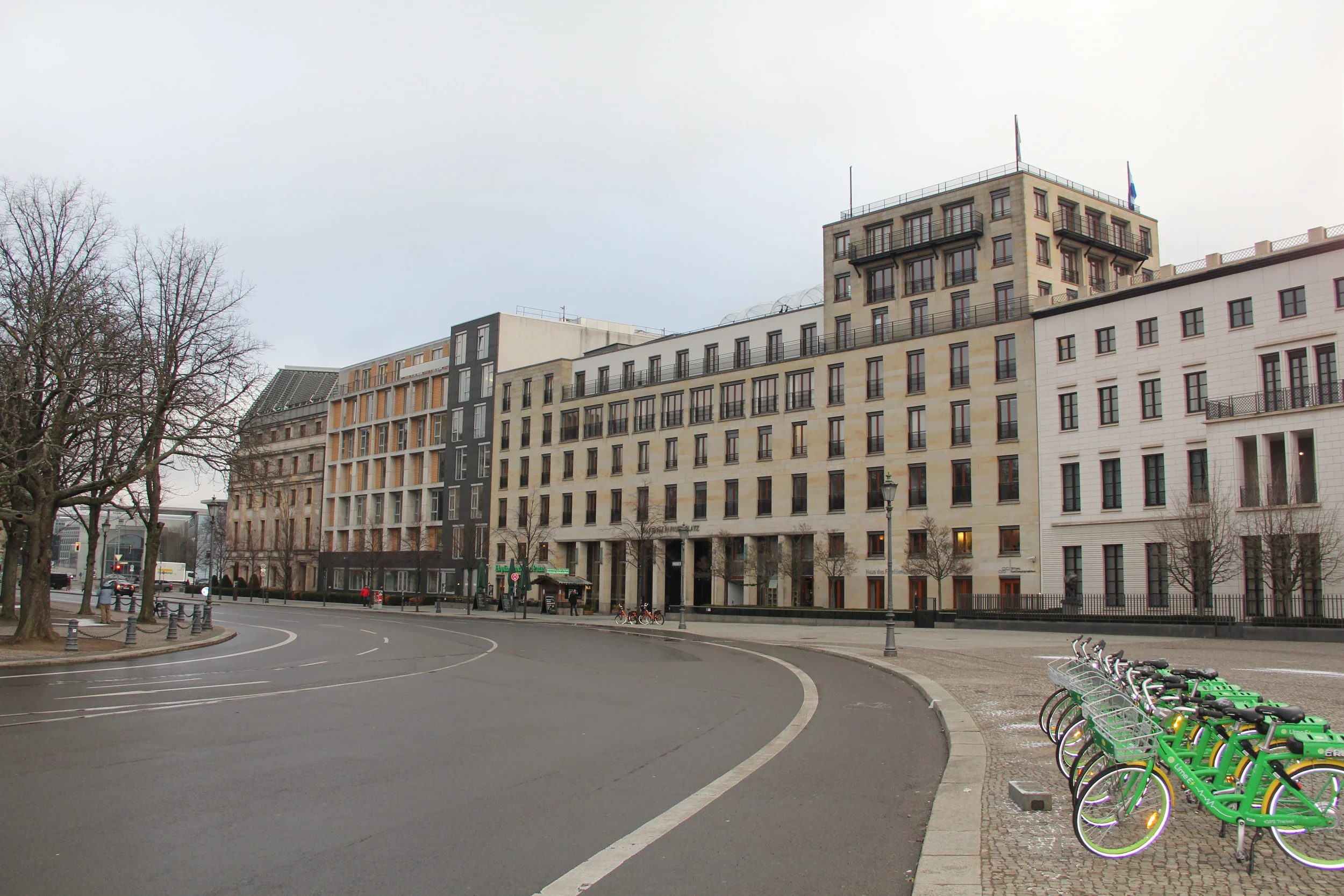 PariserPlatz.jpg