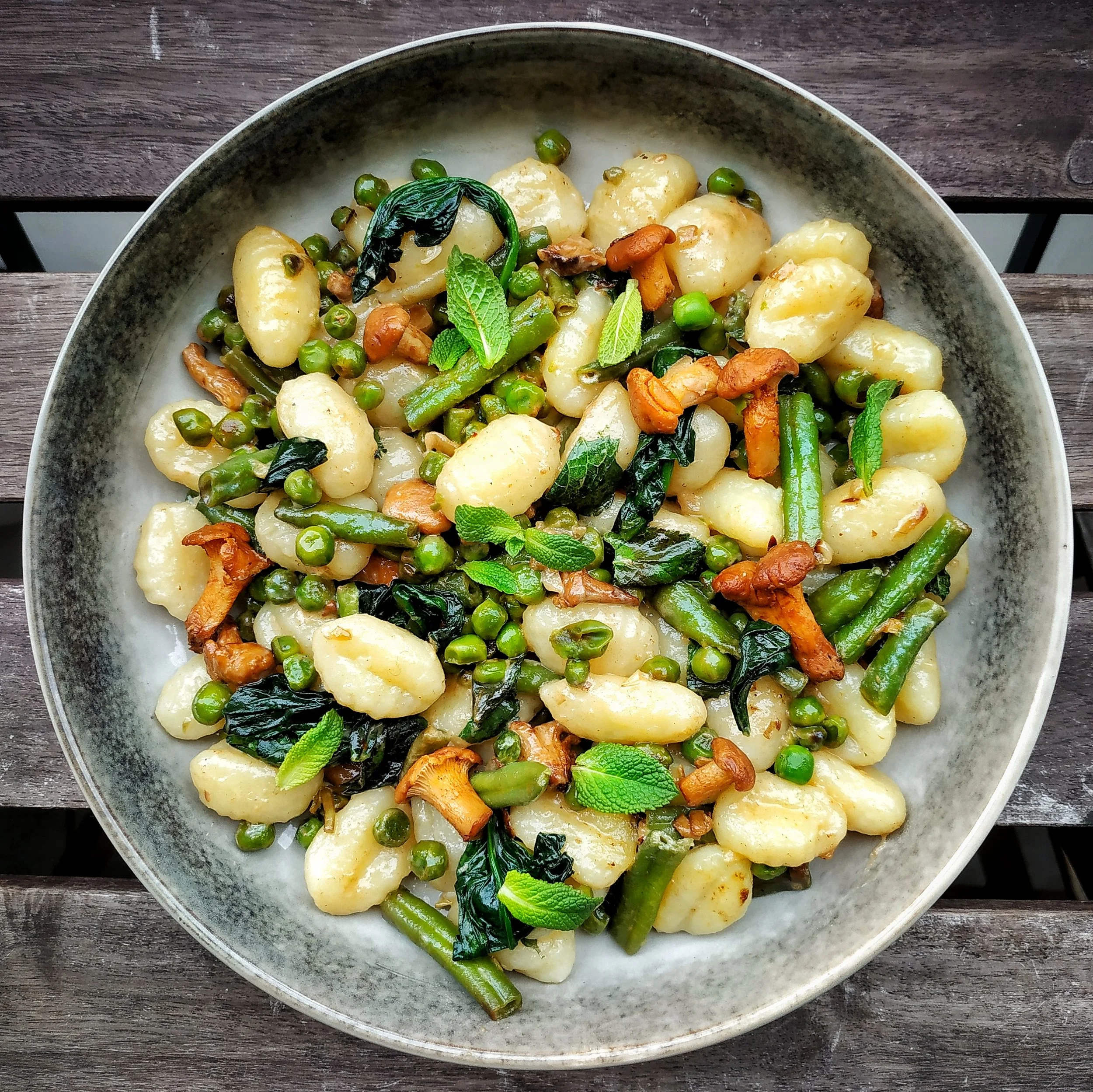 Gemüse-Pilz-Gnocchipfanne