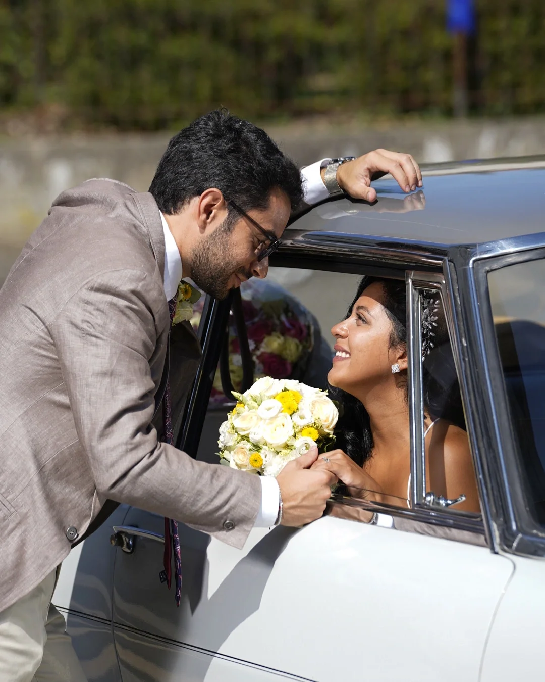 Braut mit Brautstrauß – Hochzeitsfotografie Porträt