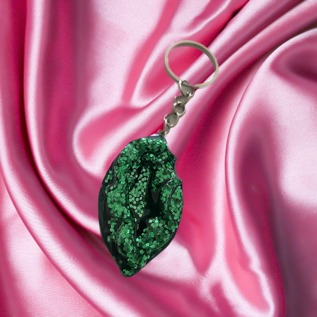Ivy glittervulva keychain