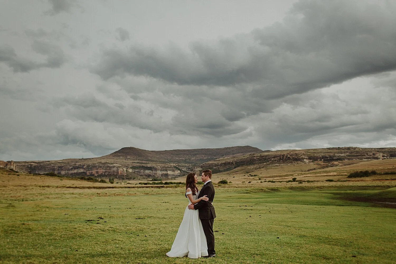 alita-janie-wedding-clarens-andes-venue-freestate-southafrica-ferventstories-fervent-pcbenade-132.jpg