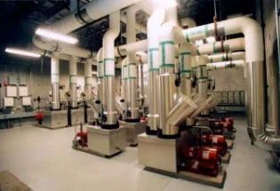 OUCNChillerPlant-EngineRoom-315x215.jpg