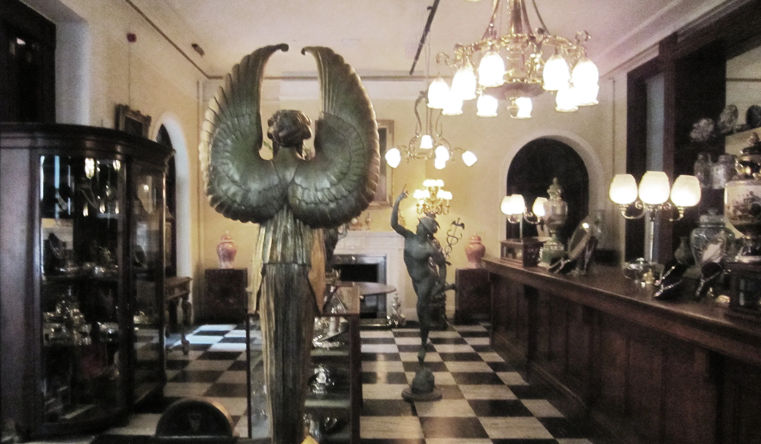 5.Harbottles antique shop.JPG