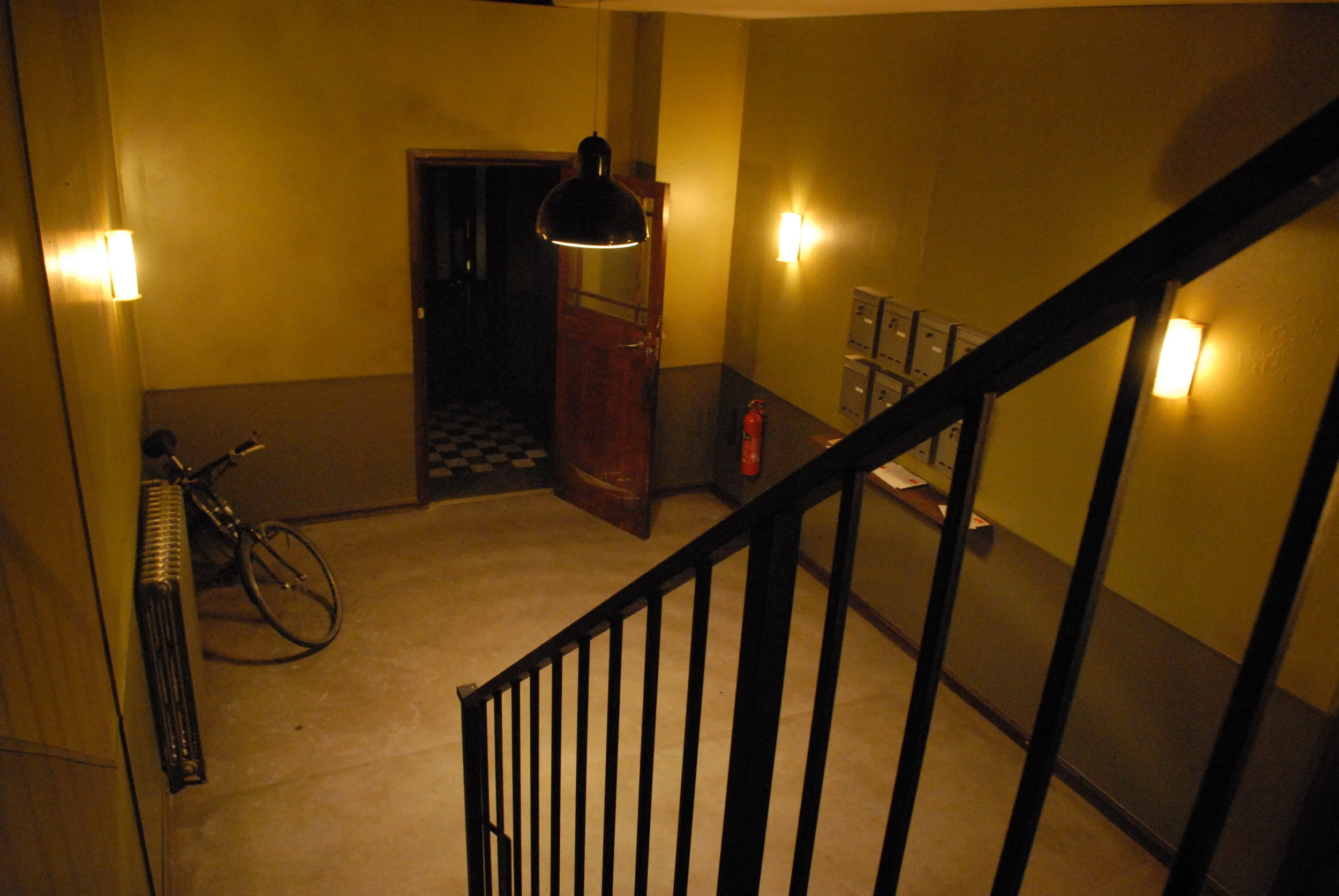 4.hallway set.JPG