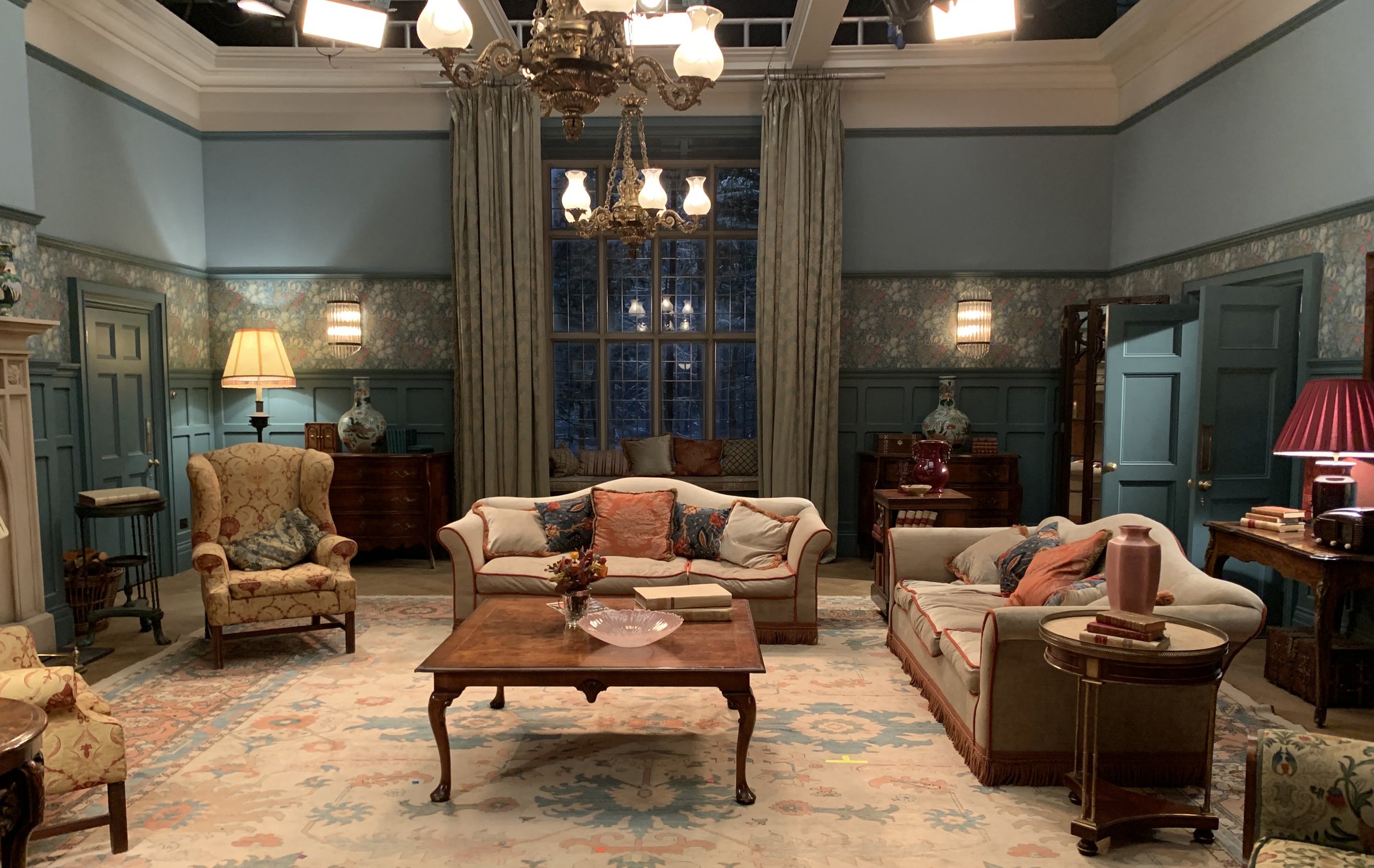 drawing room Agathas.JPG