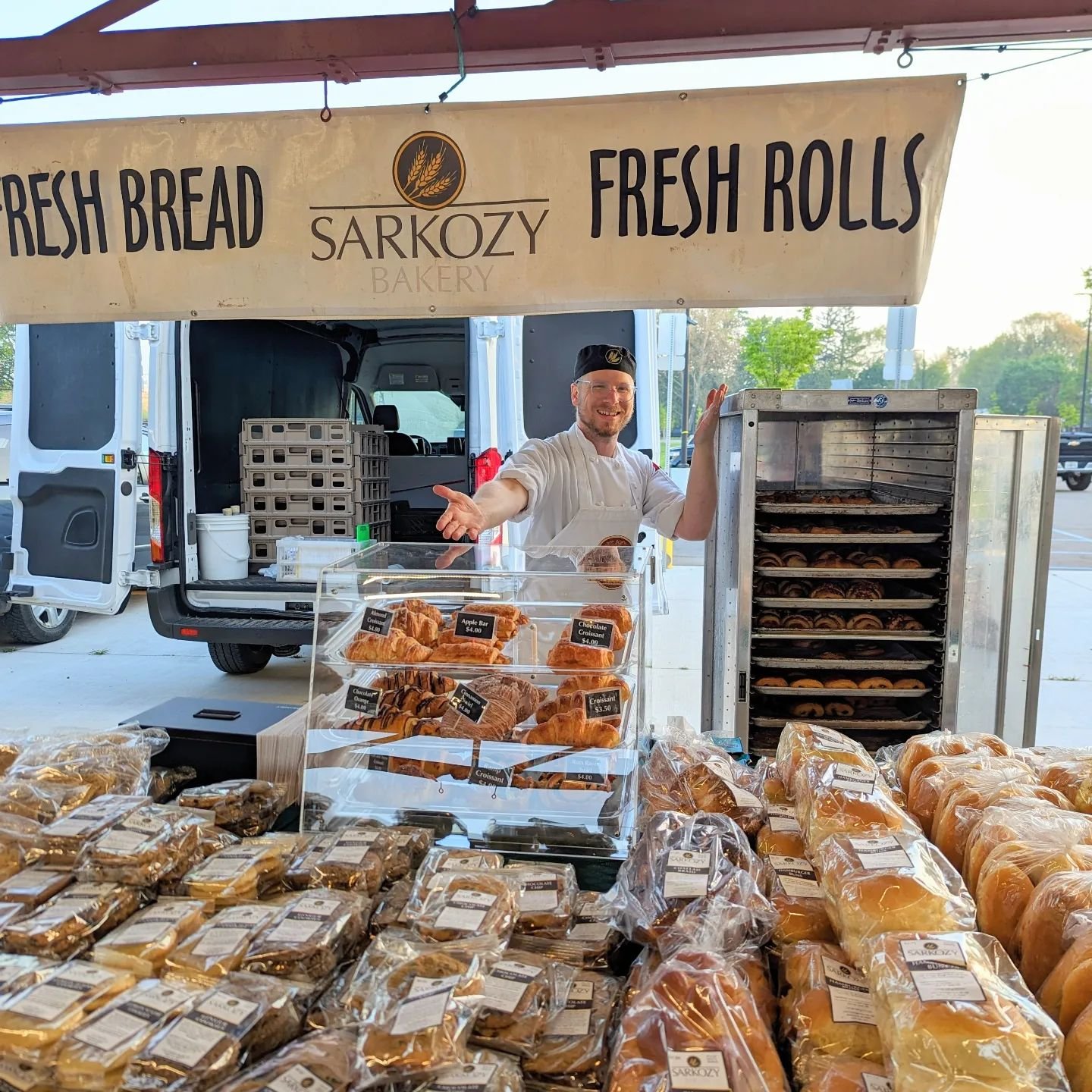 It's a beautiful day for a farmers market!

While we've got all the bread and pastries you need, there's also a lot of great produce available already! Rhubarb, asparagus, and more!

#sarkozybakery #bakery #farmersmarket #kalamazoofarmersmarket #mich