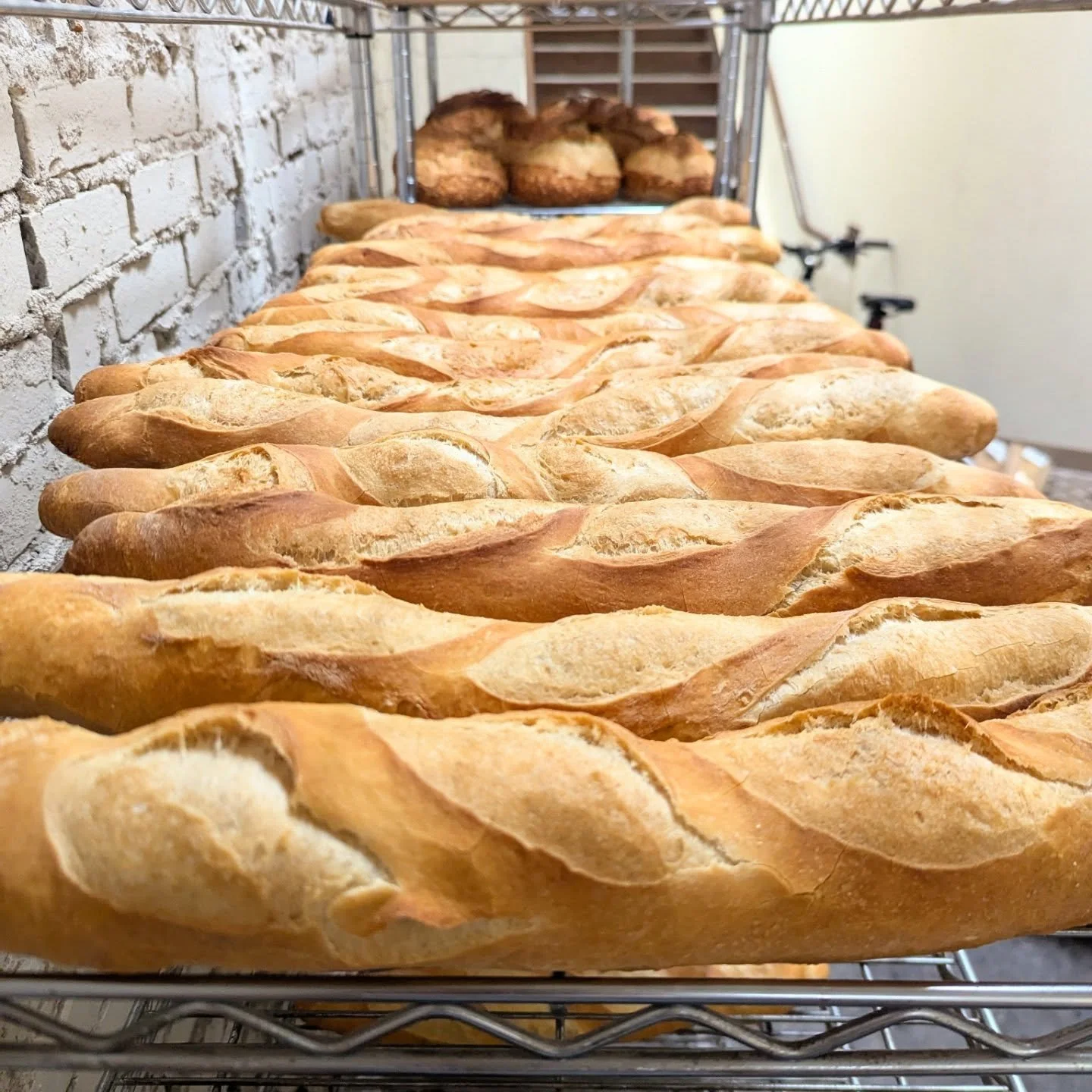 These baguettes just got out of the oven and are headed to the @kalamazoomarket !

It's a beautiful day for a farmers market!