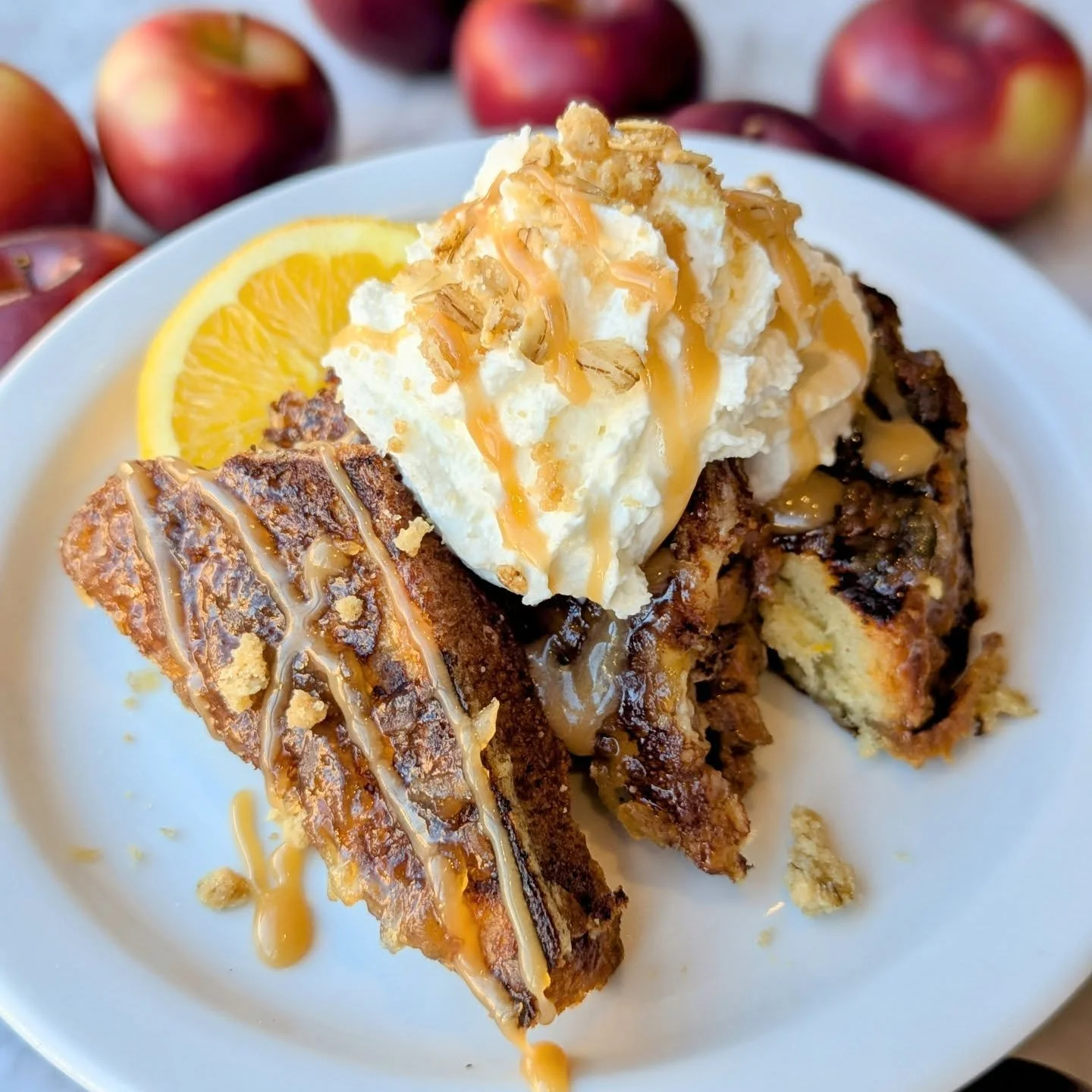 Apple babka french toast for brunch today?! Bet.

We're doing our best to keep up with babka demand while simultaneously cooking up one of our favorite brunch items of the year!

Apple cinnamon babka slices, delicately soaked in a custard, pan fried,
