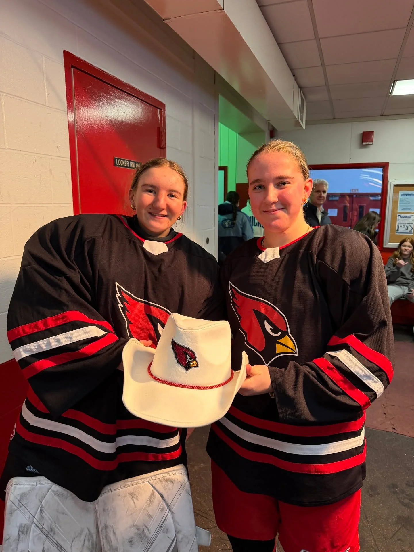 🔥 FCIAC FIRST ROUND VICTORY! 🔥

Huge W tonight at the Dorothy Hamill Rink in Greenwich!

🥅 Goals by:
#2️⃣ Kiki Worden
#1️⃣3️⃣ Eleanore Fine
🚨 GAME WINNER 🚨
#2️⃣2️⃣ Hailey Dreher with LESS THAN A MINUTE TO PLAY! ⏰🔥

🧱 ROCK SOLID BETWEEN THE PIP