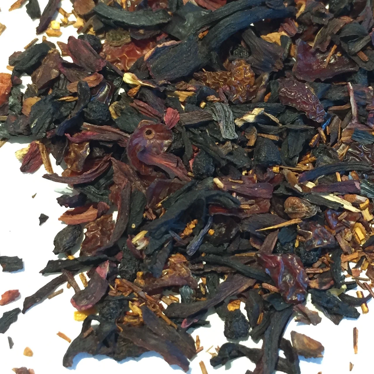 A picture of BERRY BERRY TART - ORGANIC tea blend, Tea Starter Kit, Tea Zaanti 