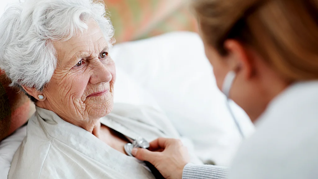 11_elderly_care_g_w.jpg