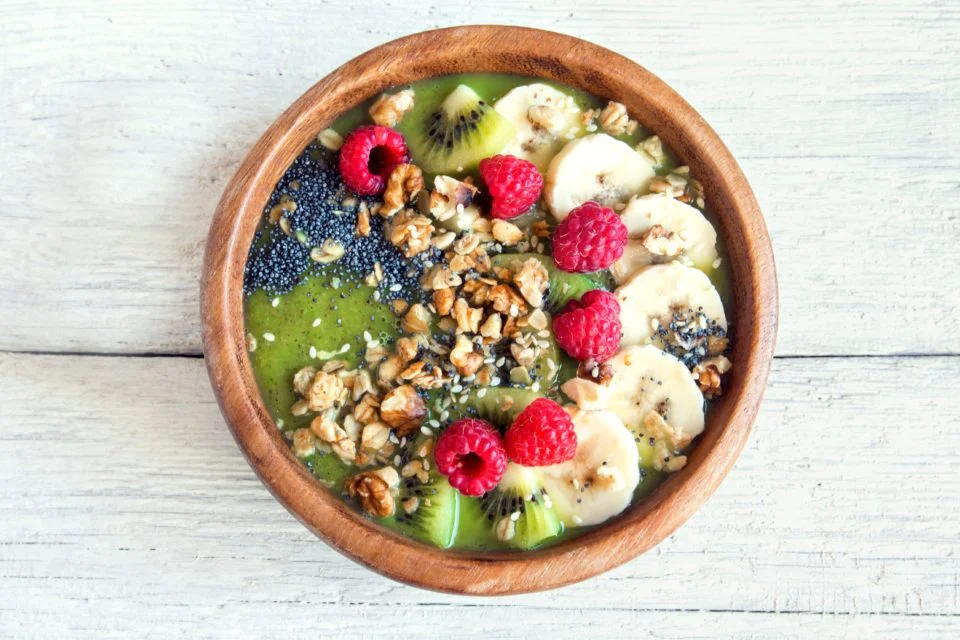 green-smoothie-bowl-.jpg