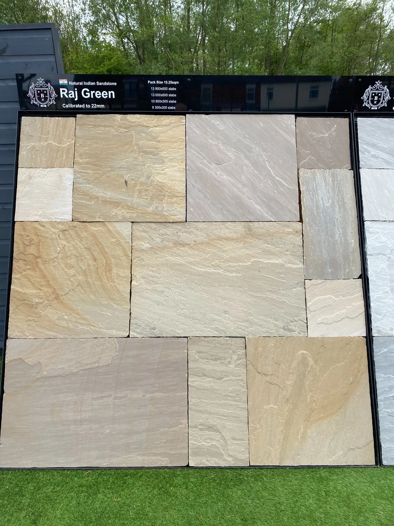 natural stone veneer installation on home exterior