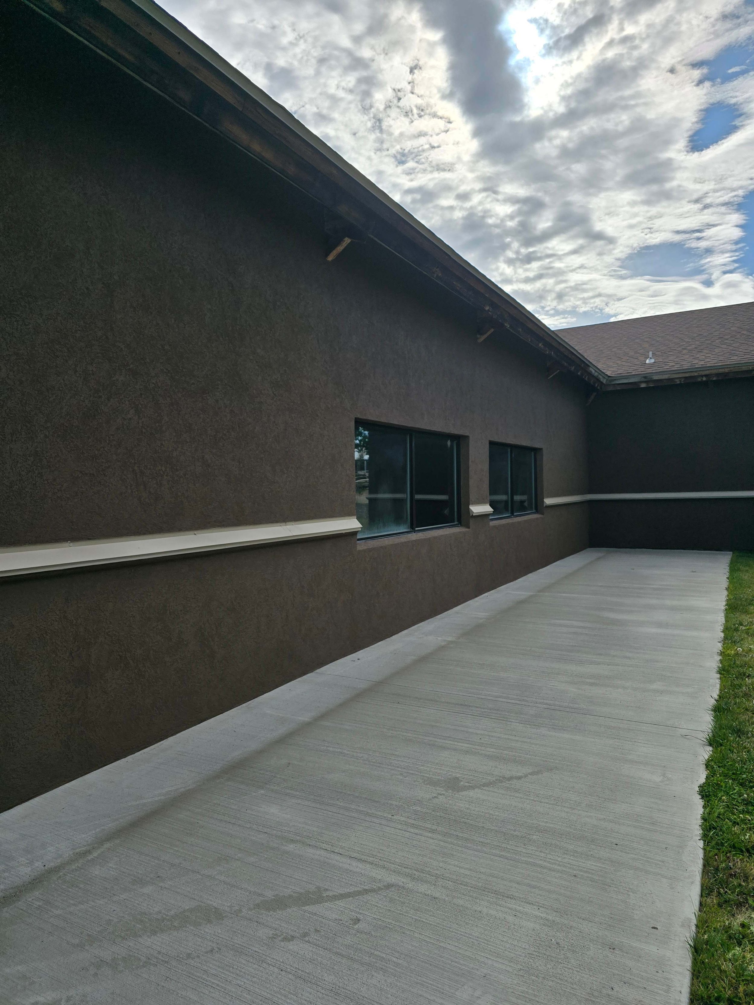 Stucco swirl finish Dryvit