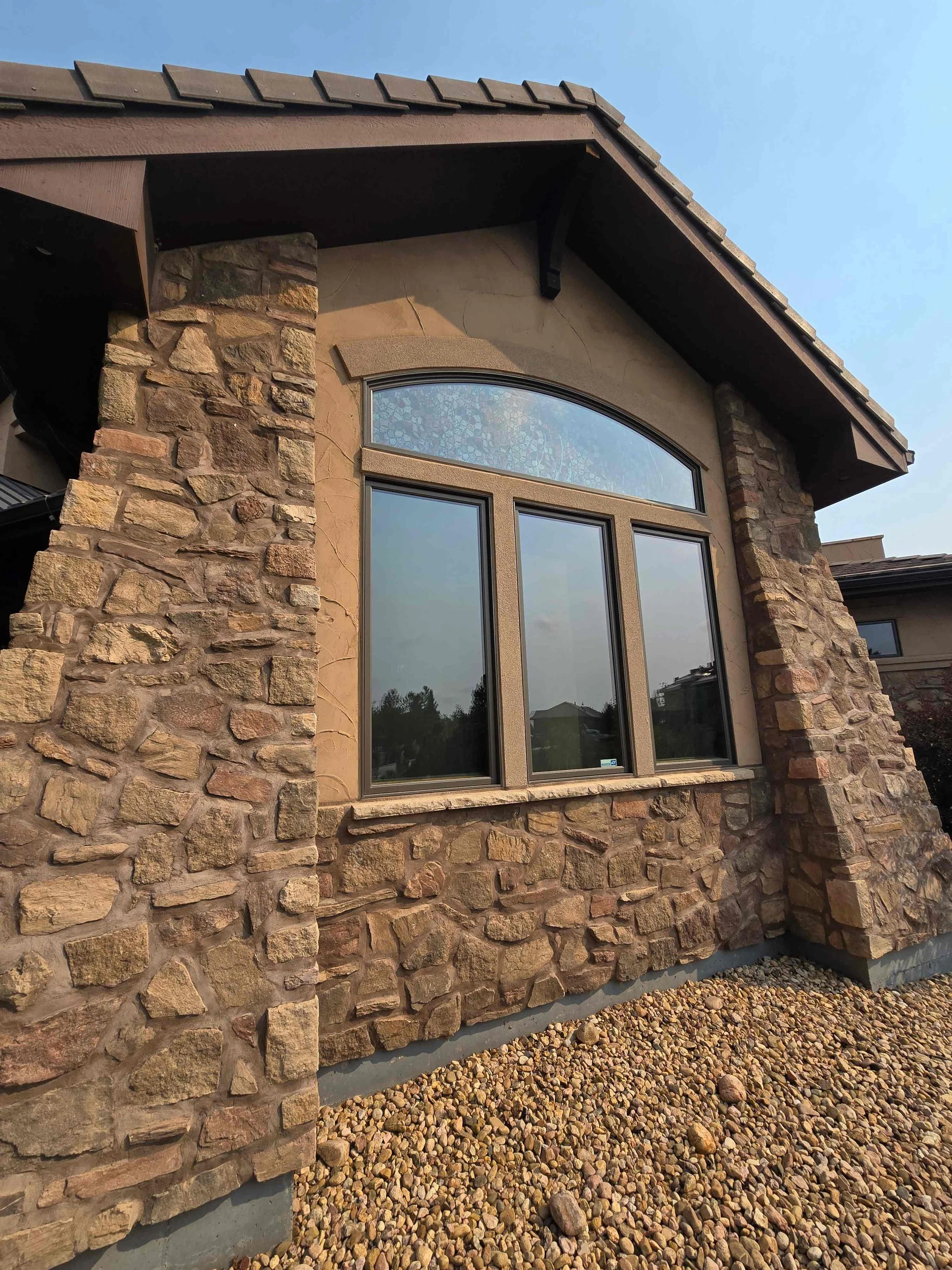 Stucco and stone installers