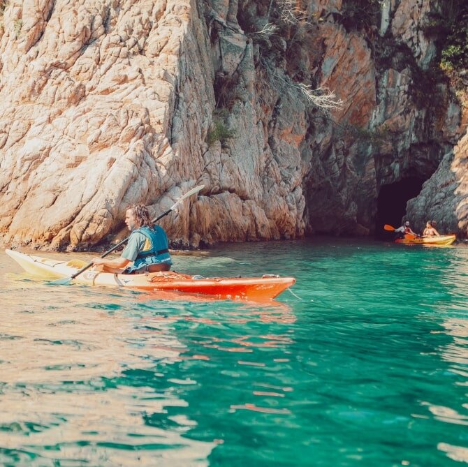 kayak snorkel cliff dive barcelona costa brava-min.jpeg