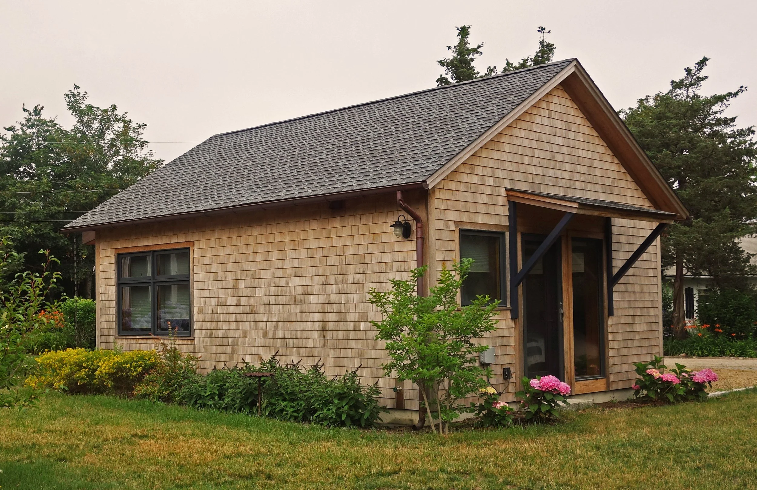 4_Back of Bungalow .jpg