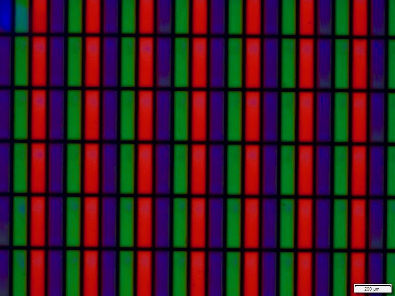 Inkjet-printed Quantum Dot color filter replacement layer. Microscope capture shows Nanosys red and green cadmium-free Quantum Dots in DIC ink printed into 100 by 300 micron sub-pixels. Pixel size equivalent to a 50-inch UltraHD TV.