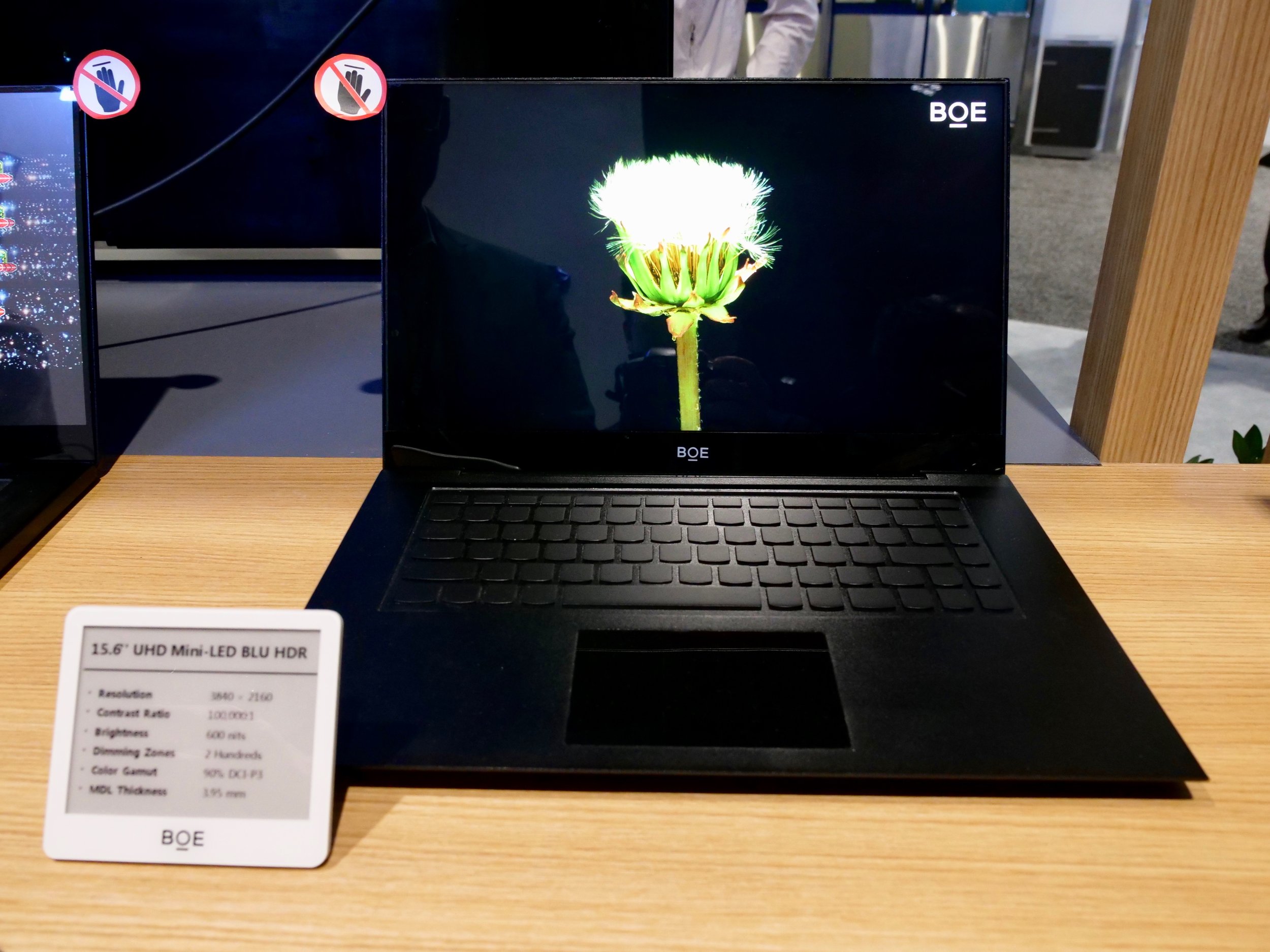 BOE QD HDR Laptop Monitor
