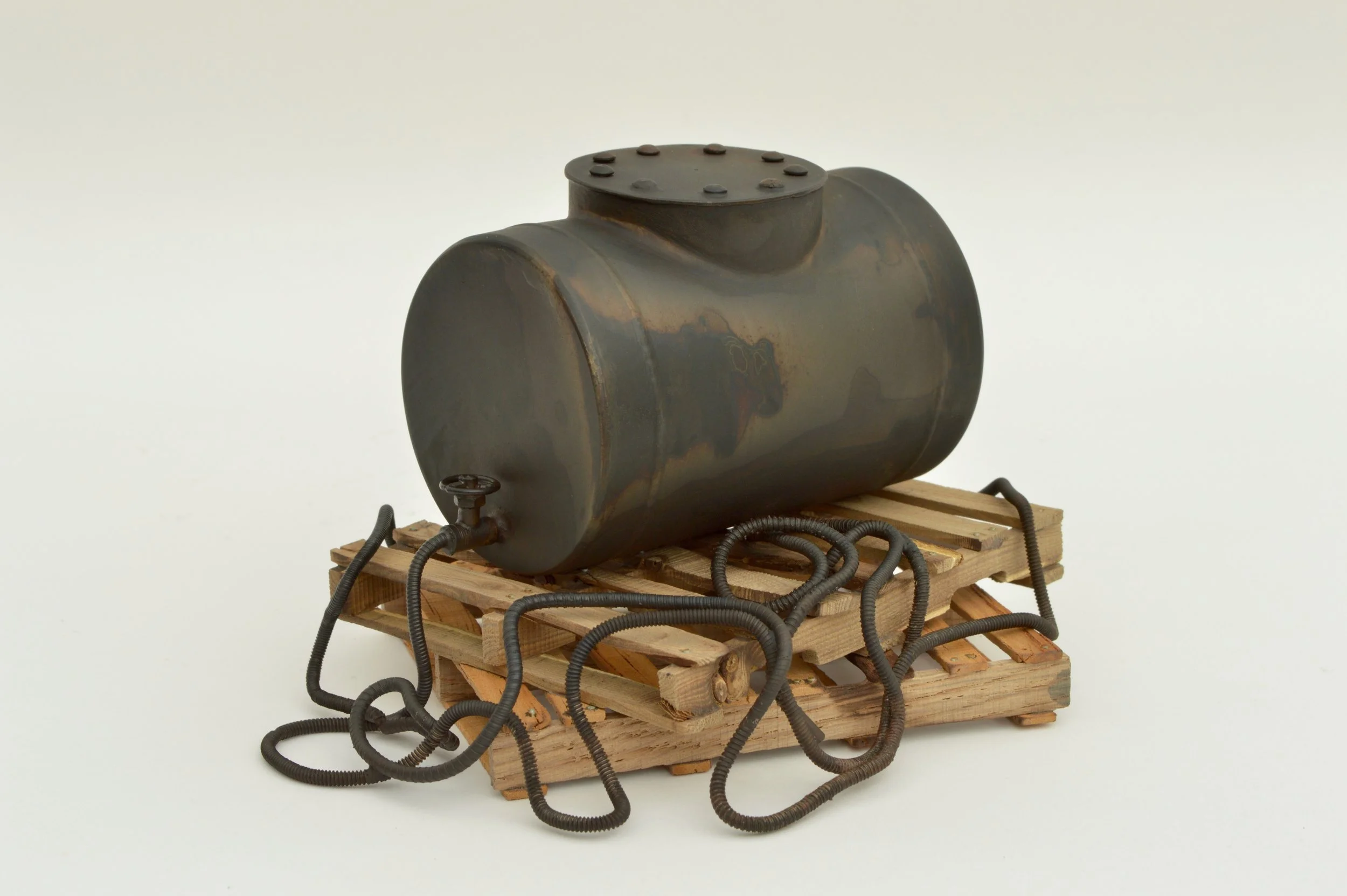 Frans Lotz, “Slubbing Sideshow”, nickel plated steel with patina, wood, 2023, 7 x 7 x 5 inches.