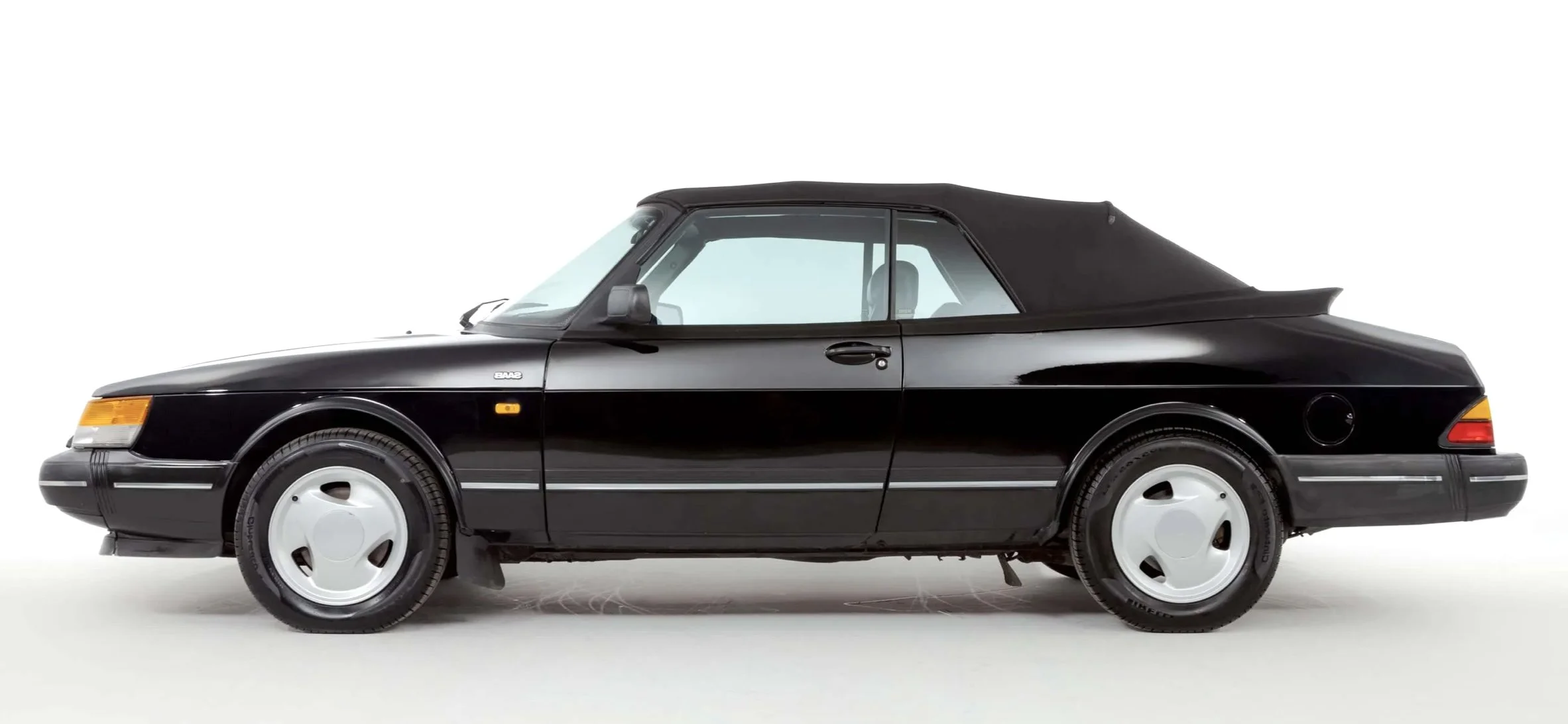 saab 900 classic convertible.JPG