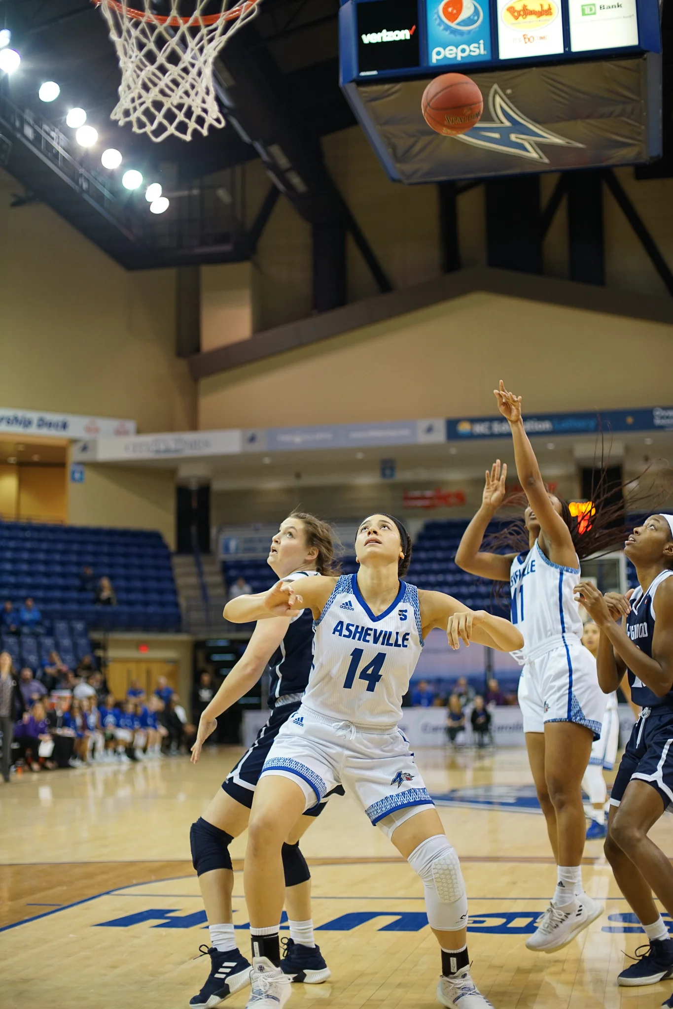 UNCA_W_v_longwood_ (12)012.jpg