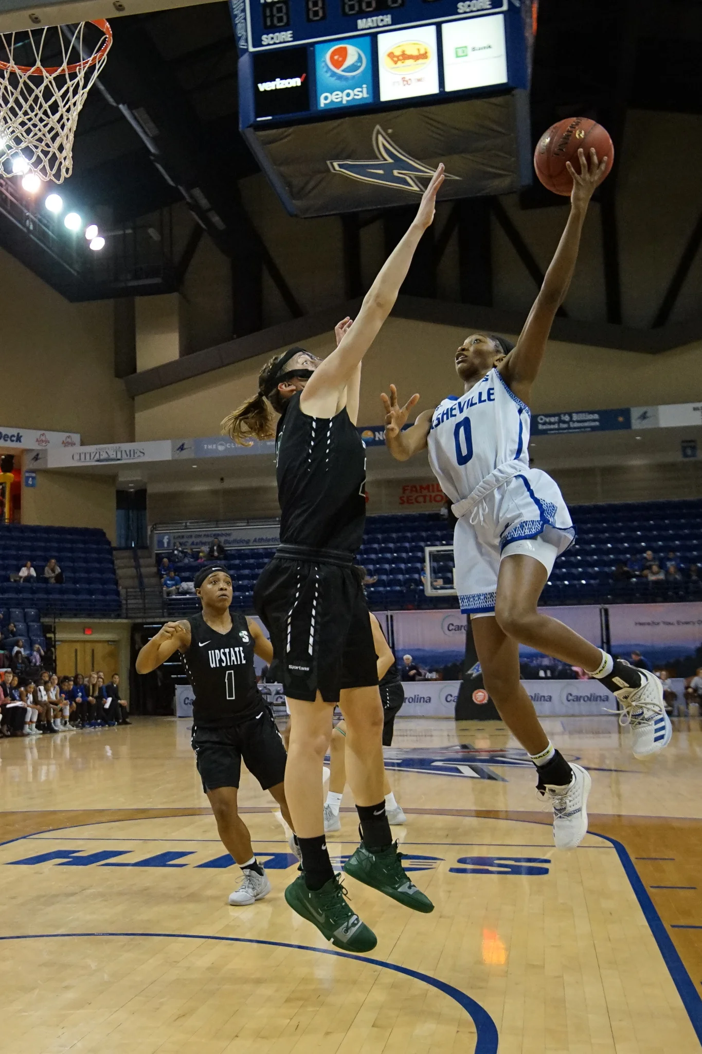 UNCA w v USCU_2773.jpg